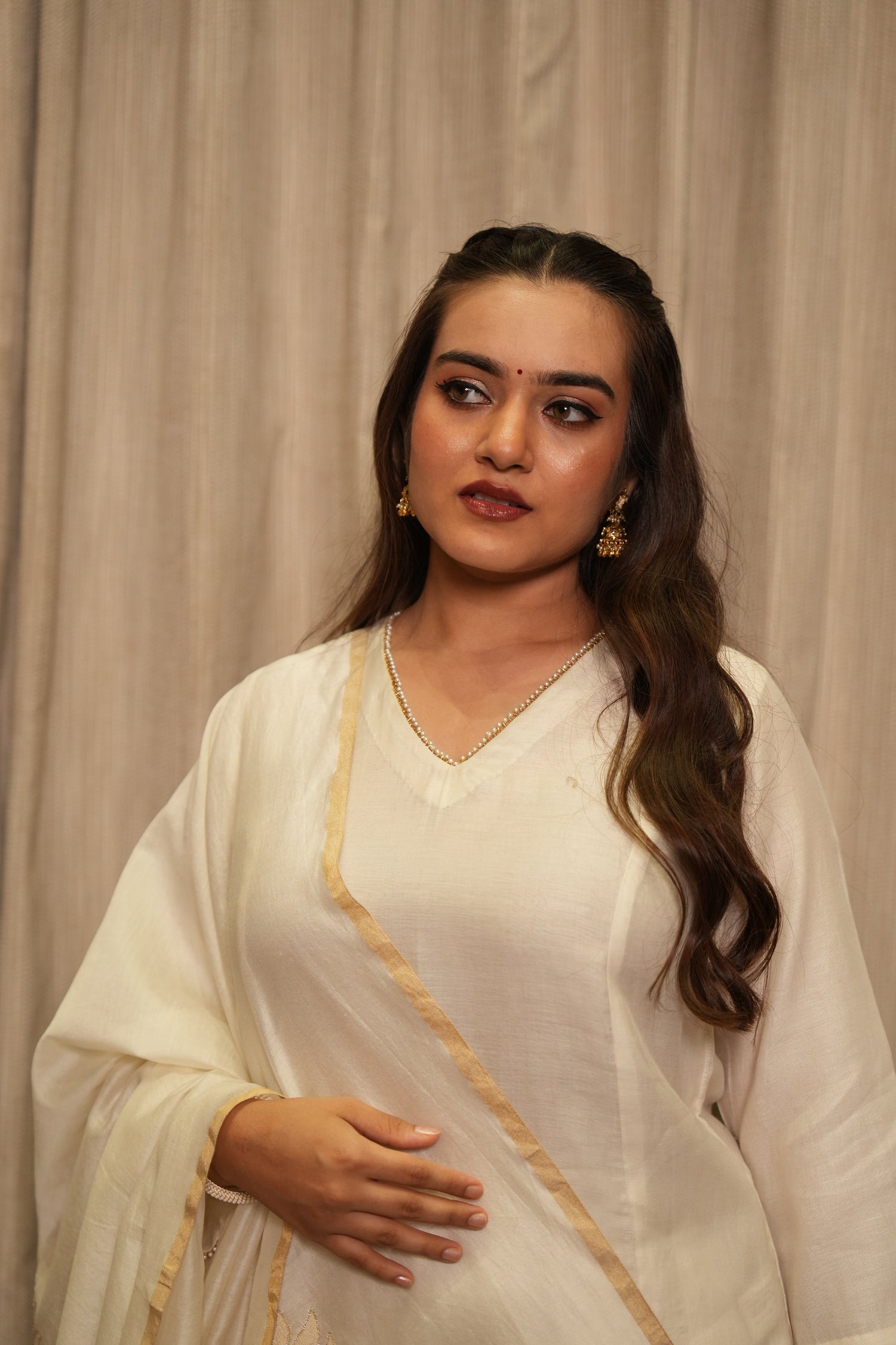 Ek Dor Mul Chanderi Set of 3 – Elegant Ivory Handwoven Ensemble
