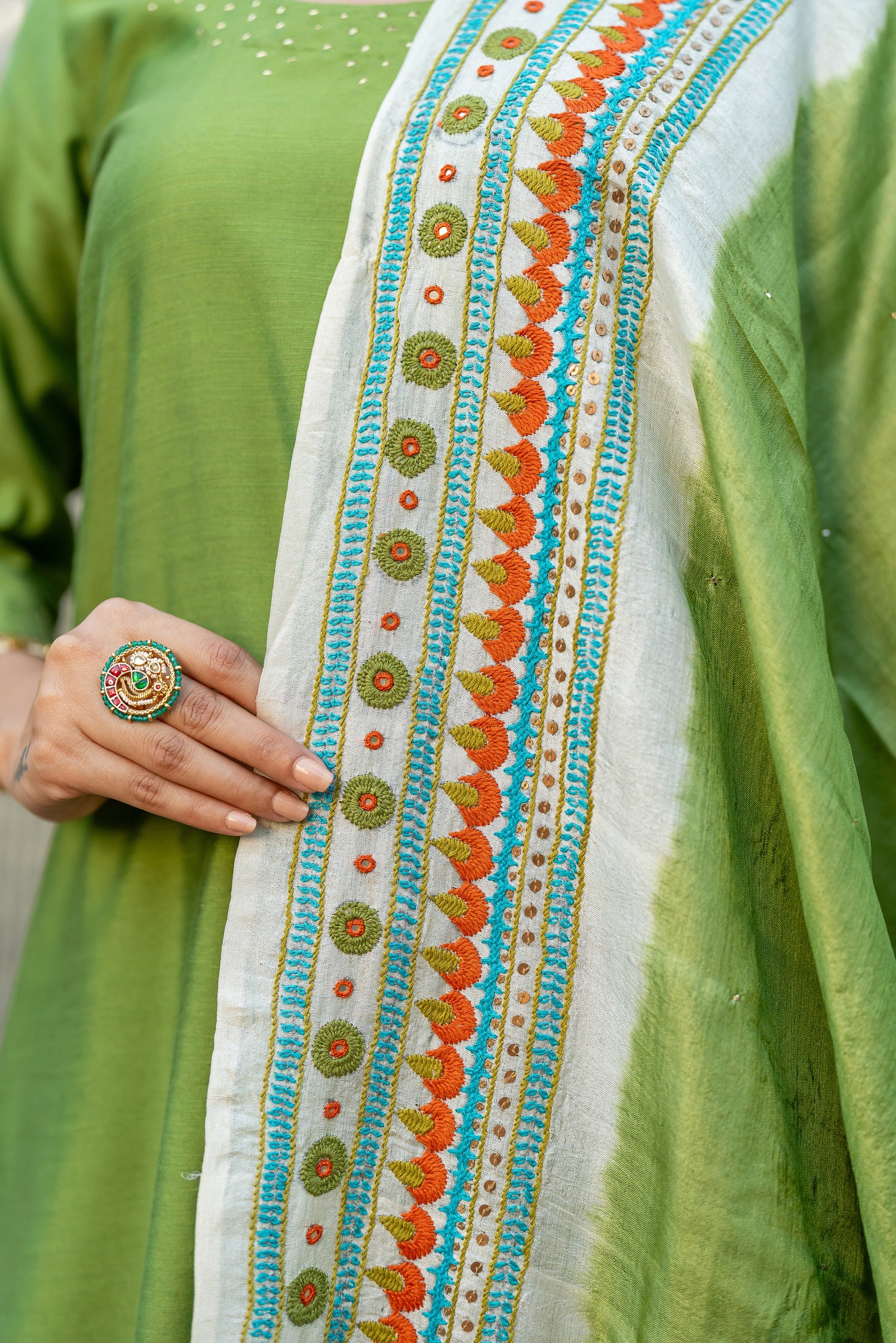 Tasar Hand Embroidered Badla Tie-Dye Dupatta – The Ira by Ray Ethnic