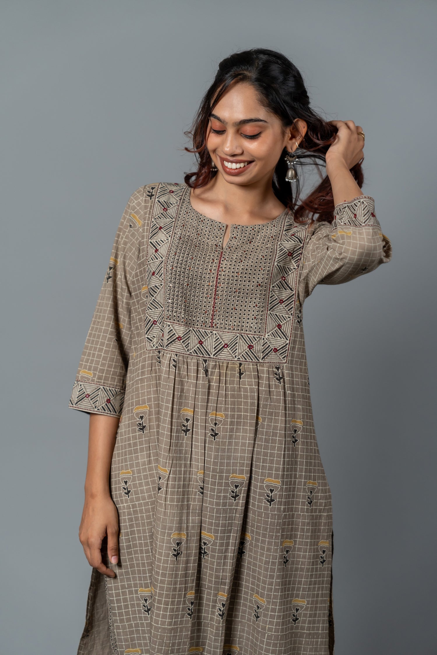 Parat Grid Floral Block Print Mul Cotton Kurta Set of Two