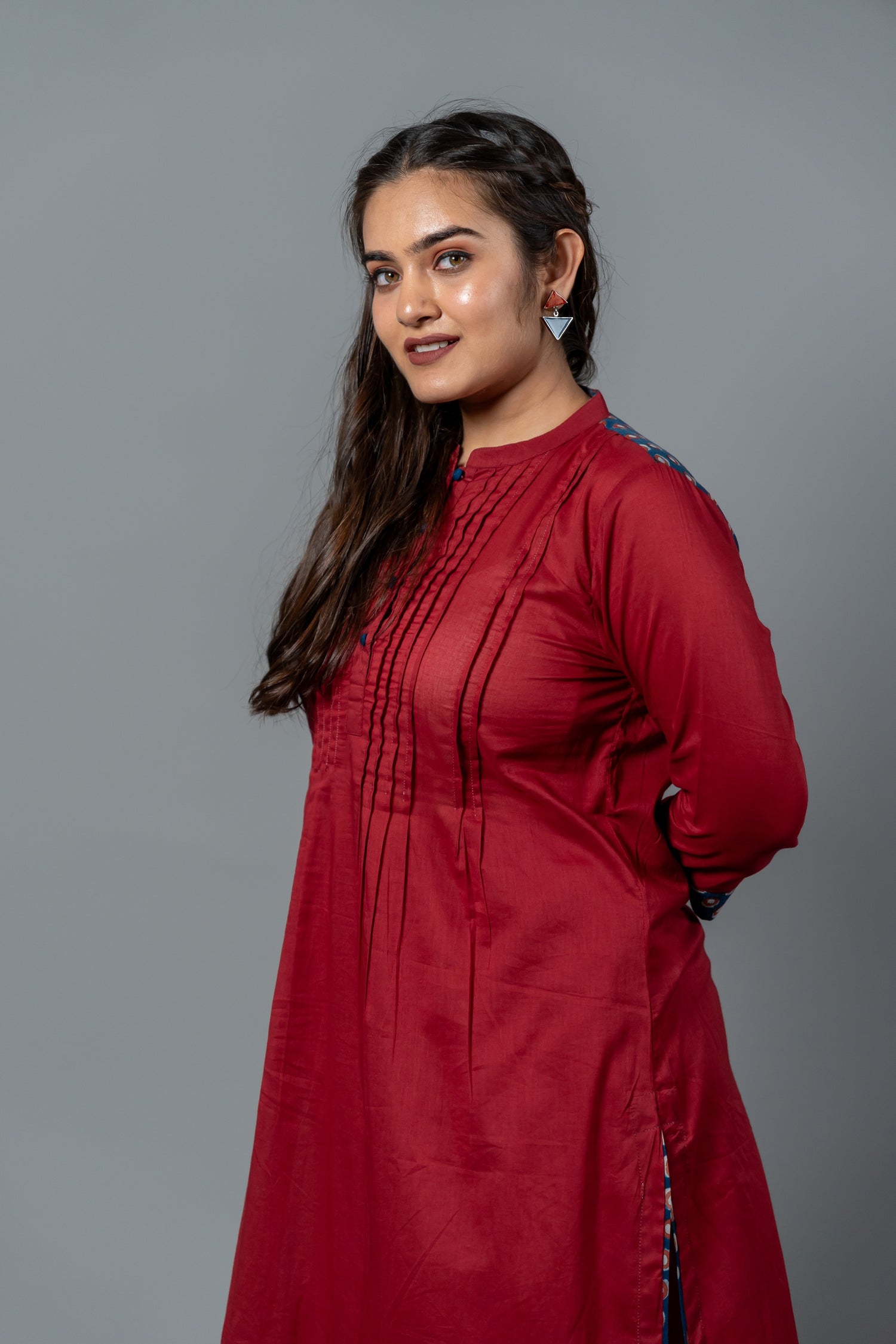 Maroon Solid Pintuck Mul Cotton Kurta Set of Two
