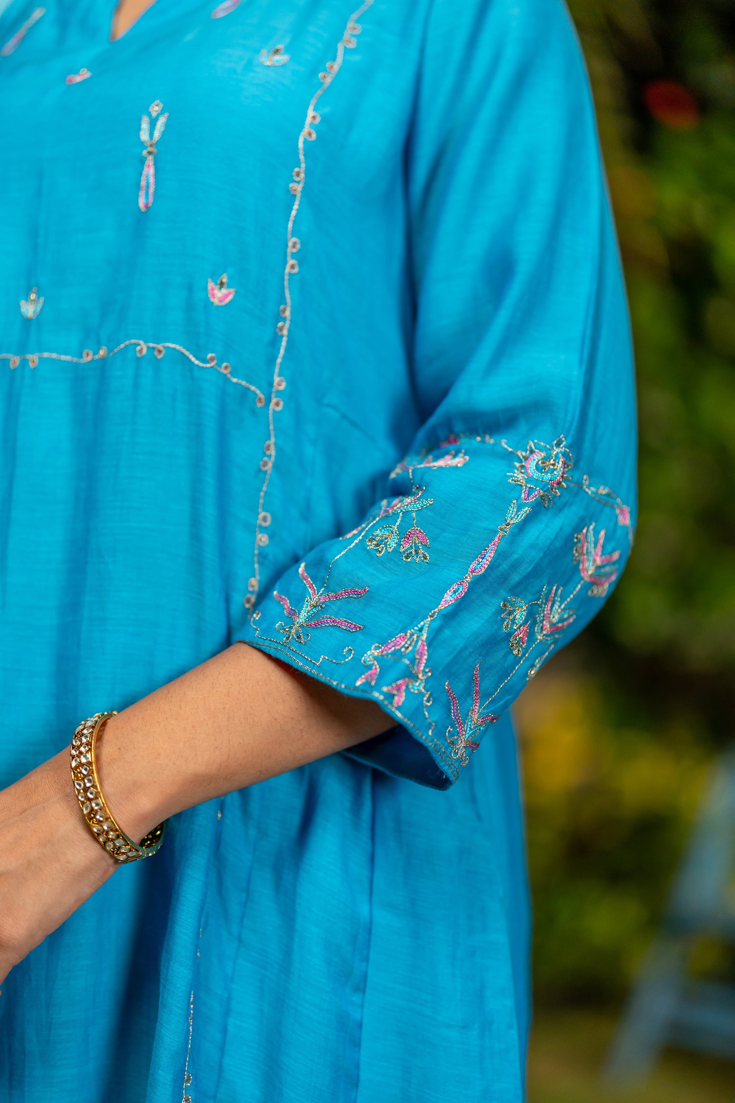 Ray Ethnic Ira | Handcrafted Light Chanderi Silk Kurta Set of 3 with Mughal Butta & Cotton-Silk Dupatta