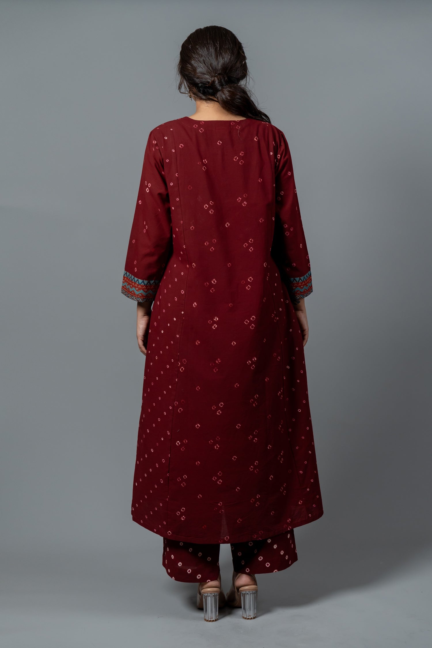 Parat Maroon Bandhani Hand Embroidered Mul Cotton Kurta Set of Two