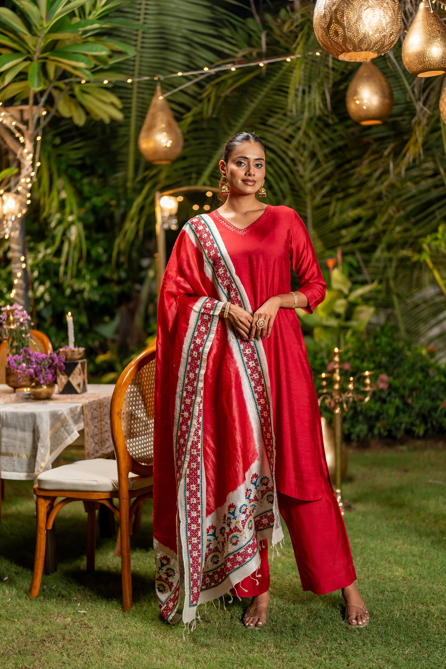 Ray Ethnic Ira – Bright Red Cotton Silk Slub Set of Two with Badla Work