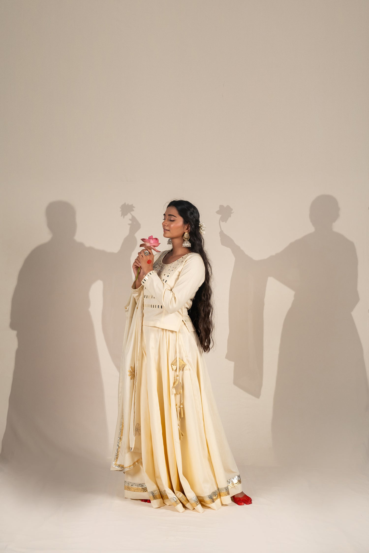 Mulmul Cotton Dupatta Applique Work in Off-White– NavRas