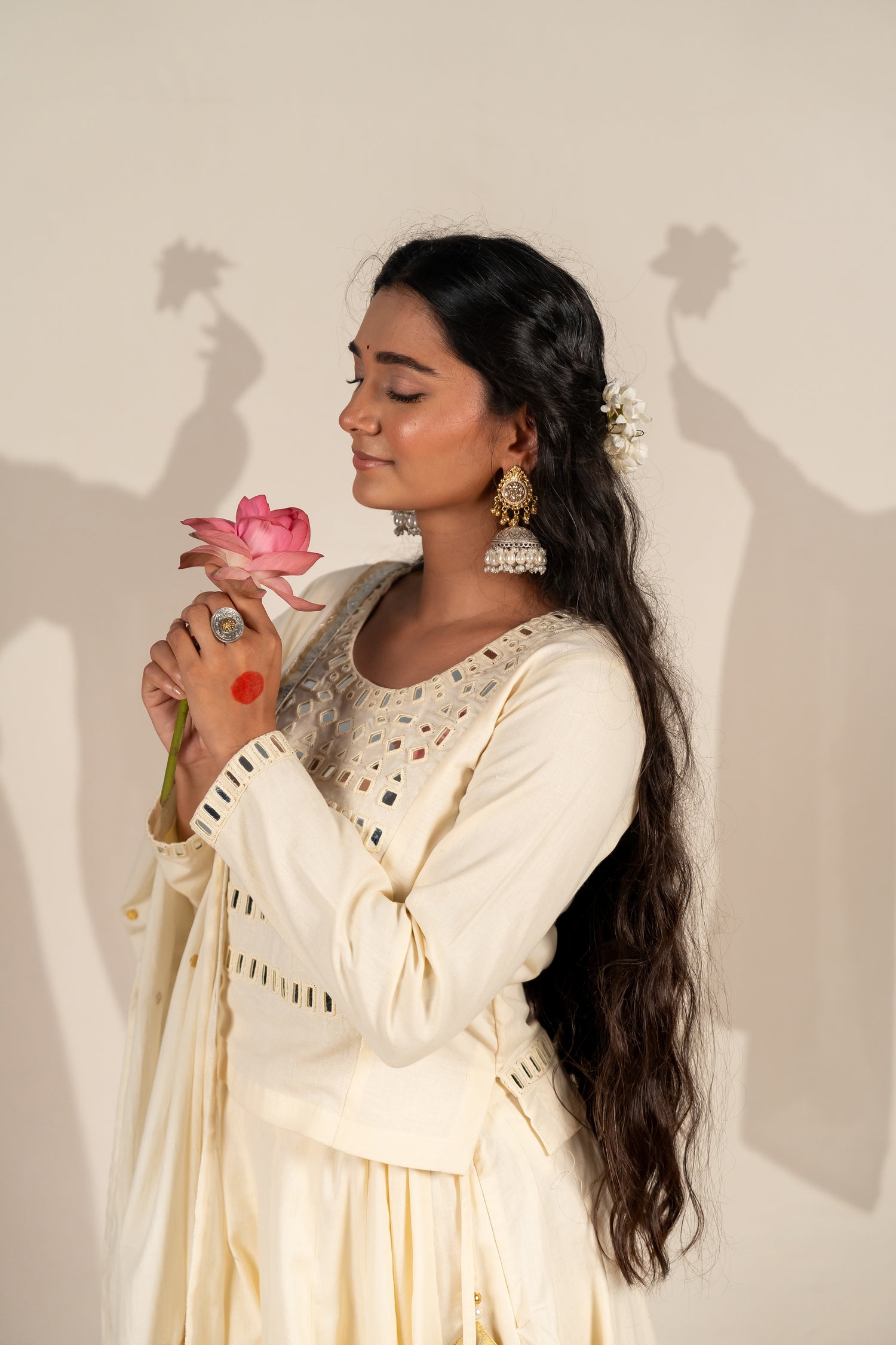 Handcrafted Thick Cotton Blouse in Off-White with Mirror Work – NavRas