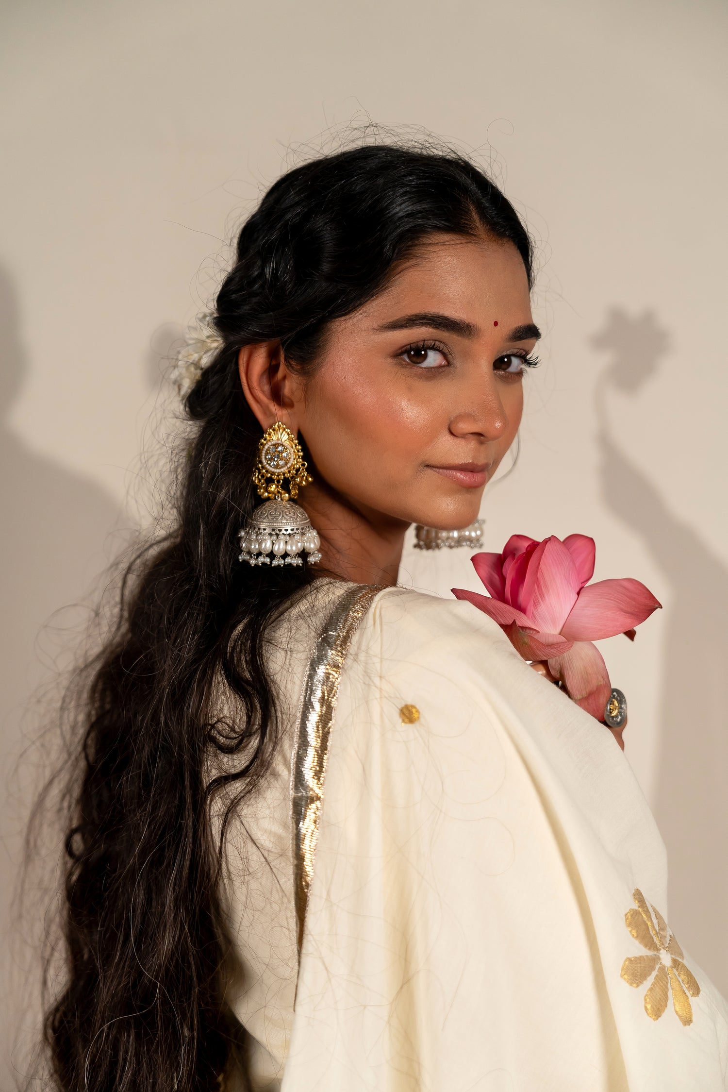 Mulmul Cotton Dupatta Applique Work in Off-White– NavRas