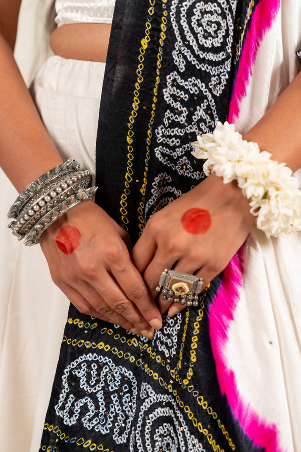 Bandhej Gaji Silk Dupatta with Traditional Tie-Dye and Badla work – NavRas