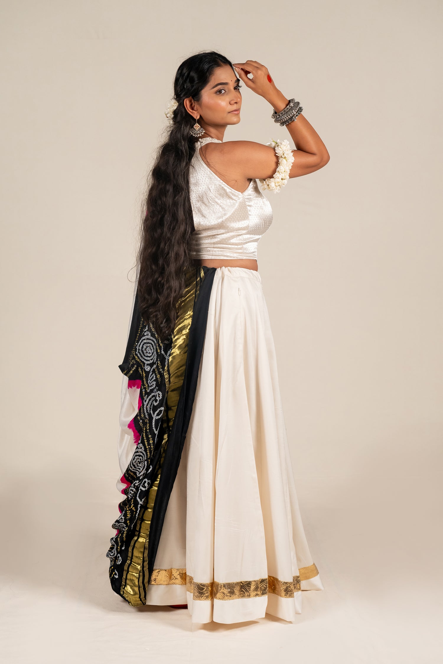 Bandhej Gaji Silk Dupatta with Traditional Tie-Dye and Badla work – NavRas