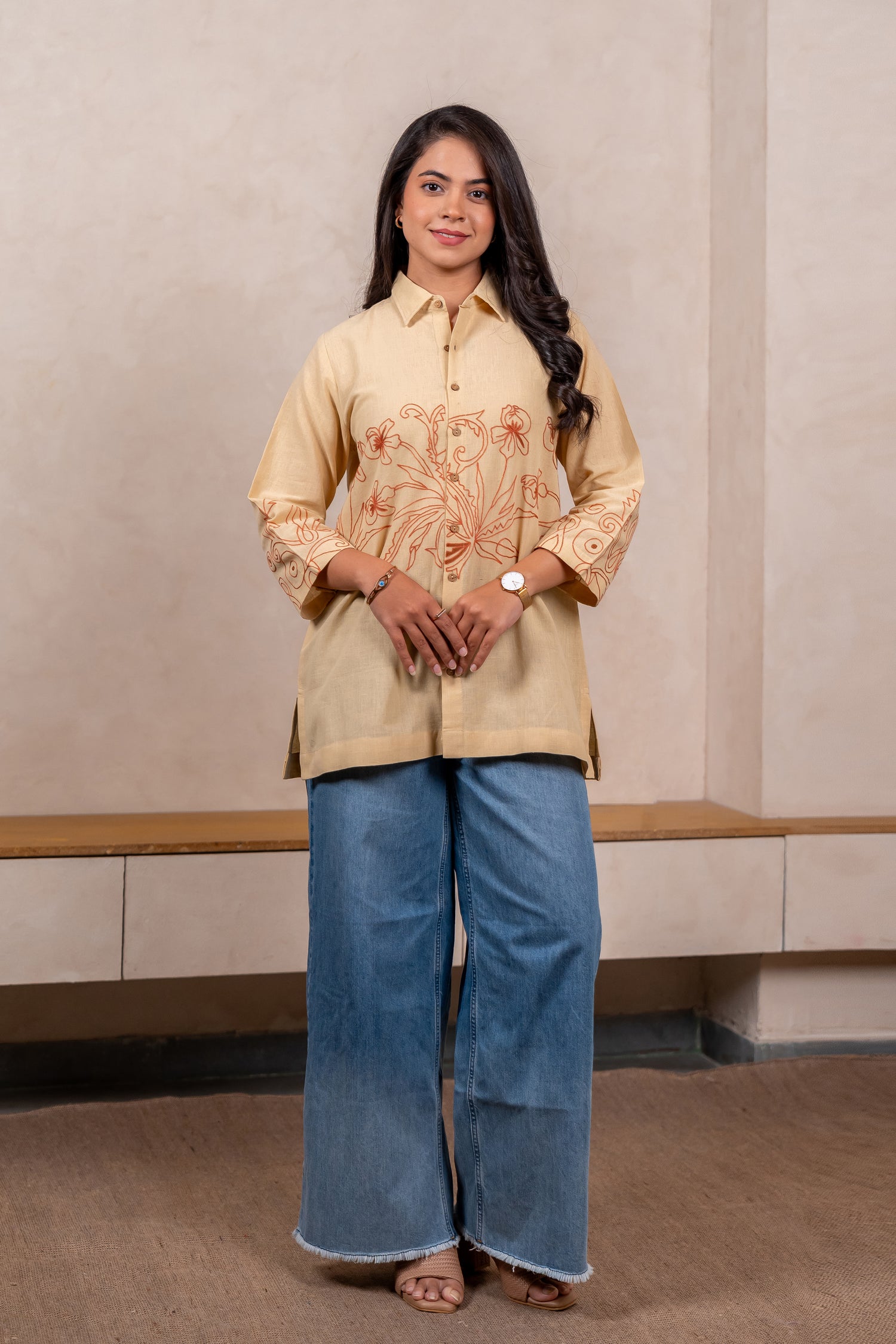 Ari Embroidery Shirt in Light Beige – Sutra