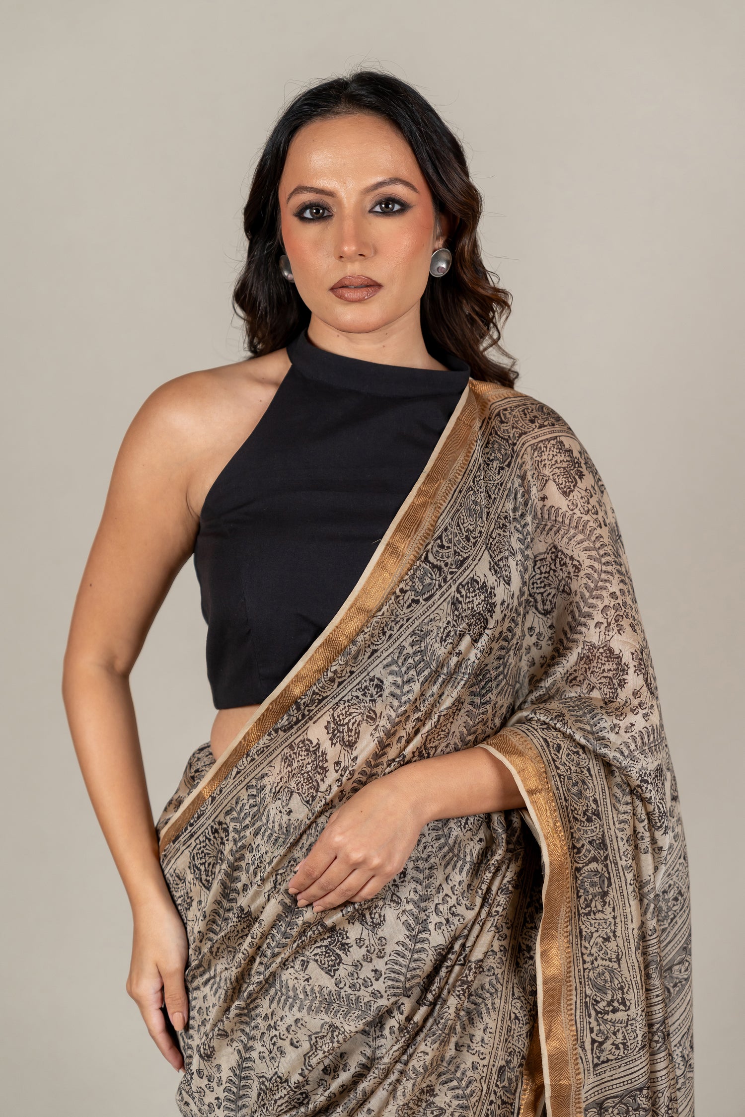 Mul Chanderi Golden Border Kalamkari Saree in Beige Kashish – Sama