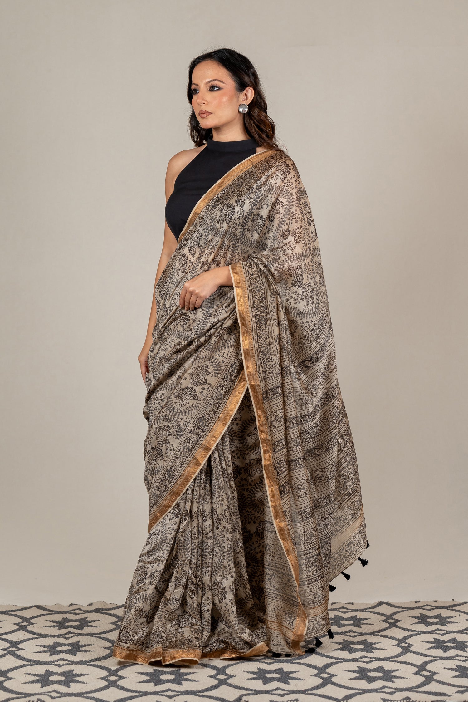 Mul Chanderi Golden Border Kalamkari Saree in Beige Kashish – Sama