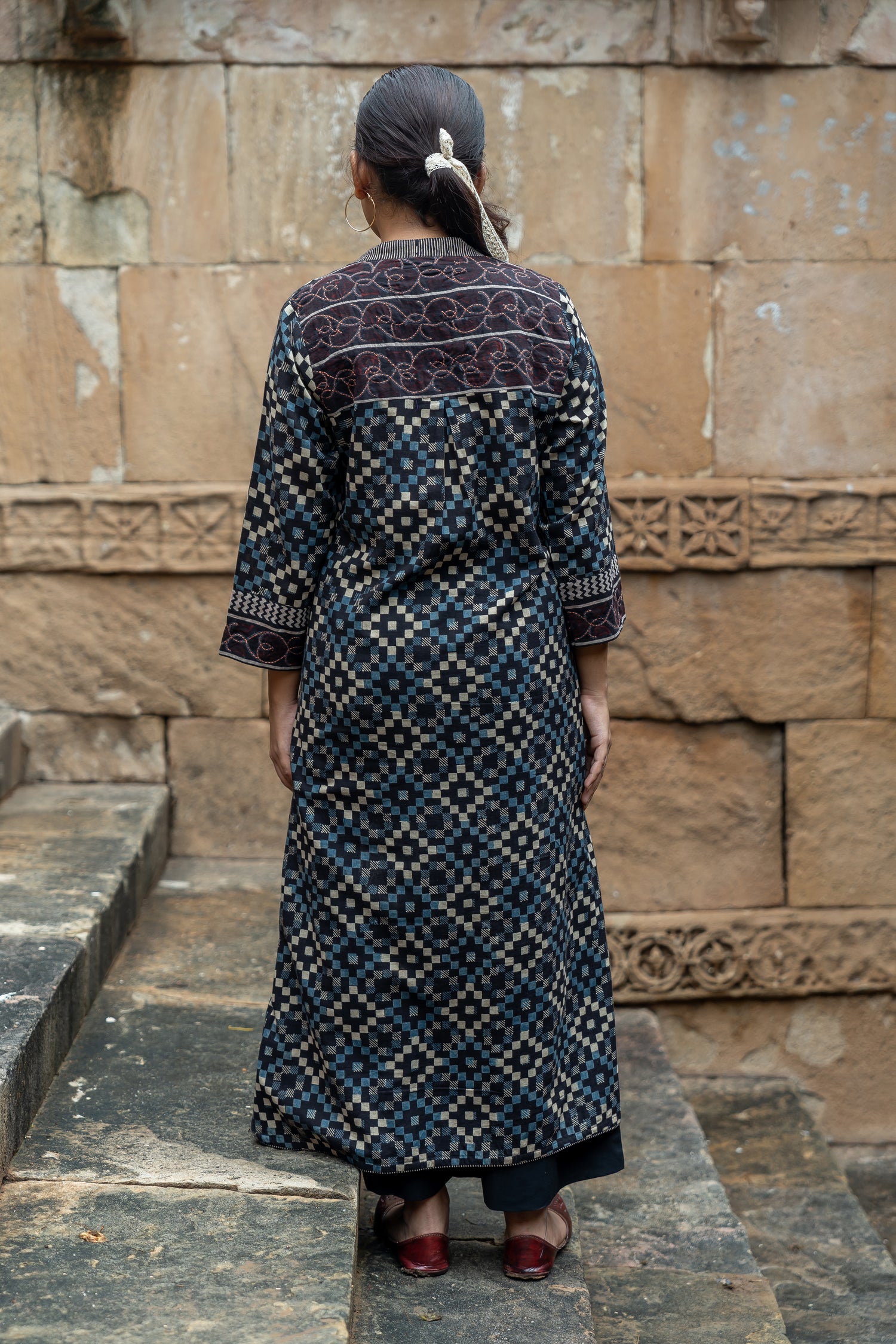 Ray Ethnic Ekatra Geometric Block Print Mull Cotton Kurta in Black