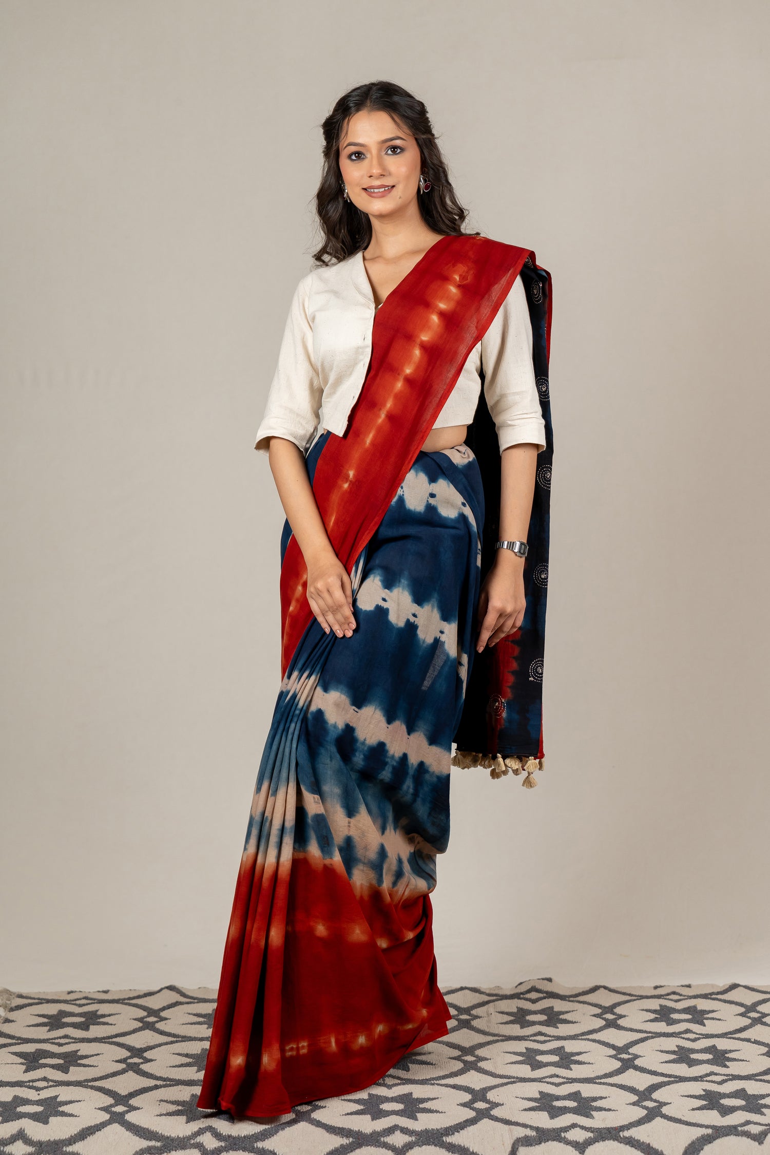 Hand-Tied Shibori Saree in Rustic Red and Indigo – Sama