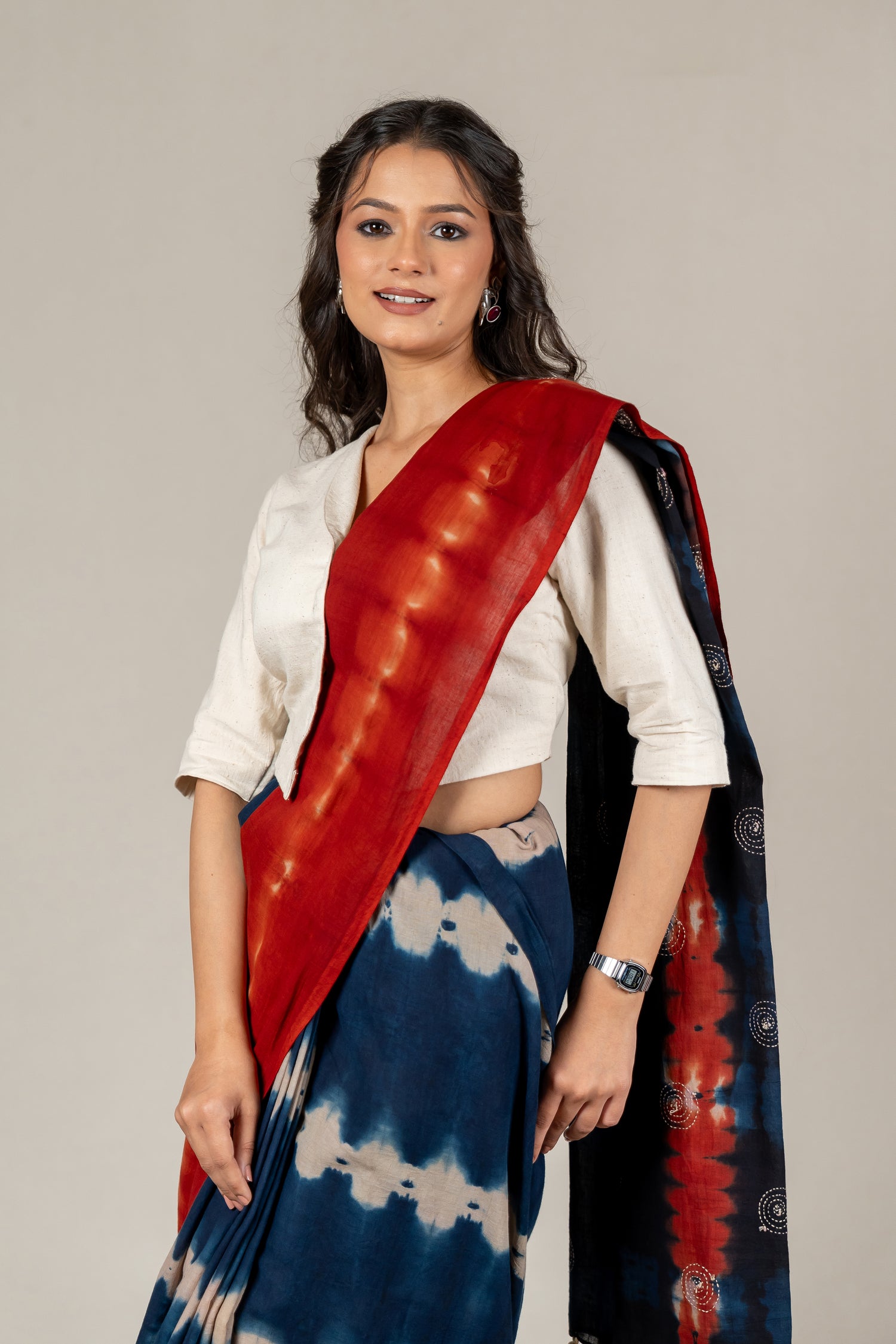 Hand-Tied Shibori Saree in Rustic Red and Indigo – Sama