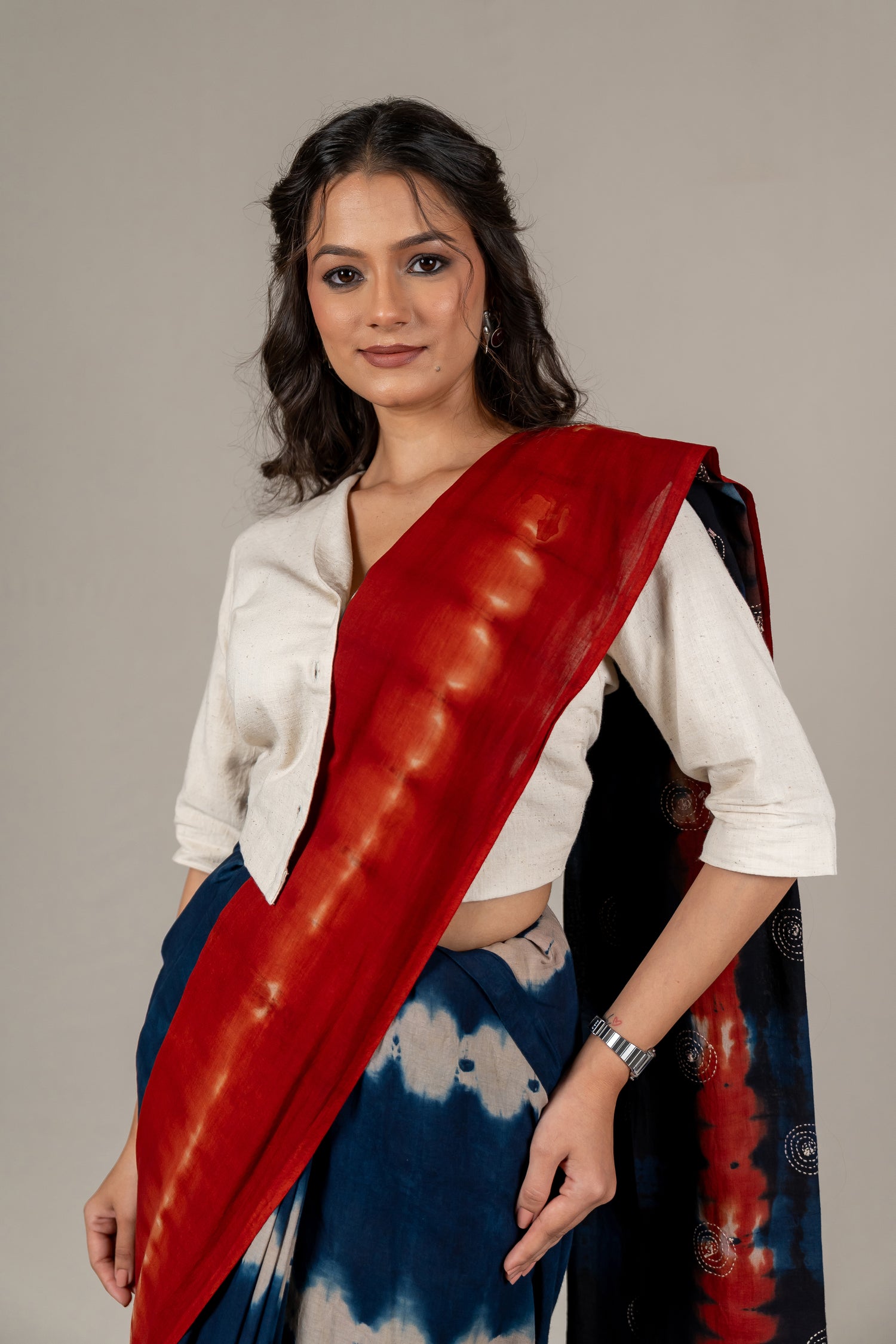 Hand-Tied Shibori Saree in Rustic Red and Indigo – Sama