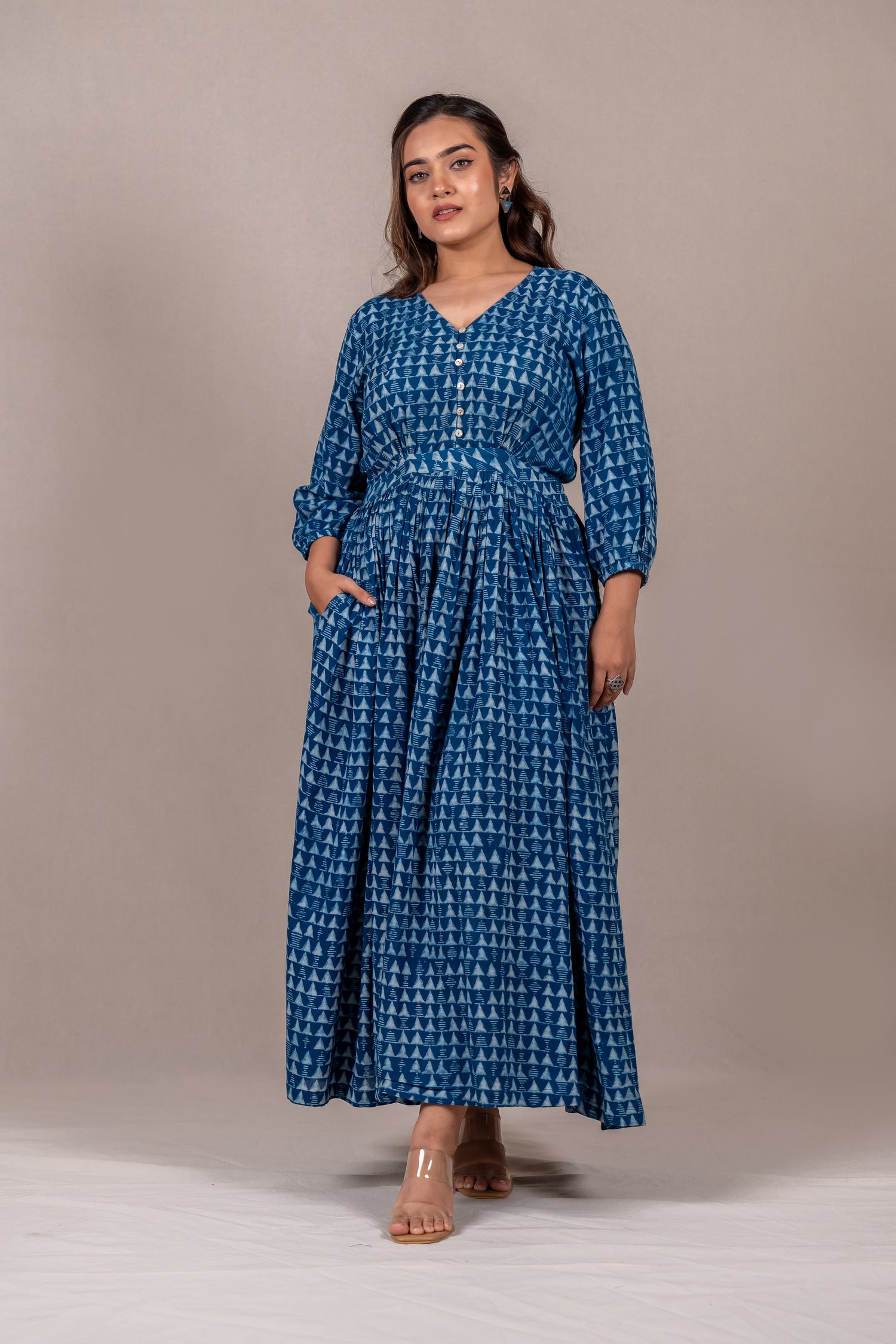 Indigo Dabu Printed V-Neck Long Dress – Sutra