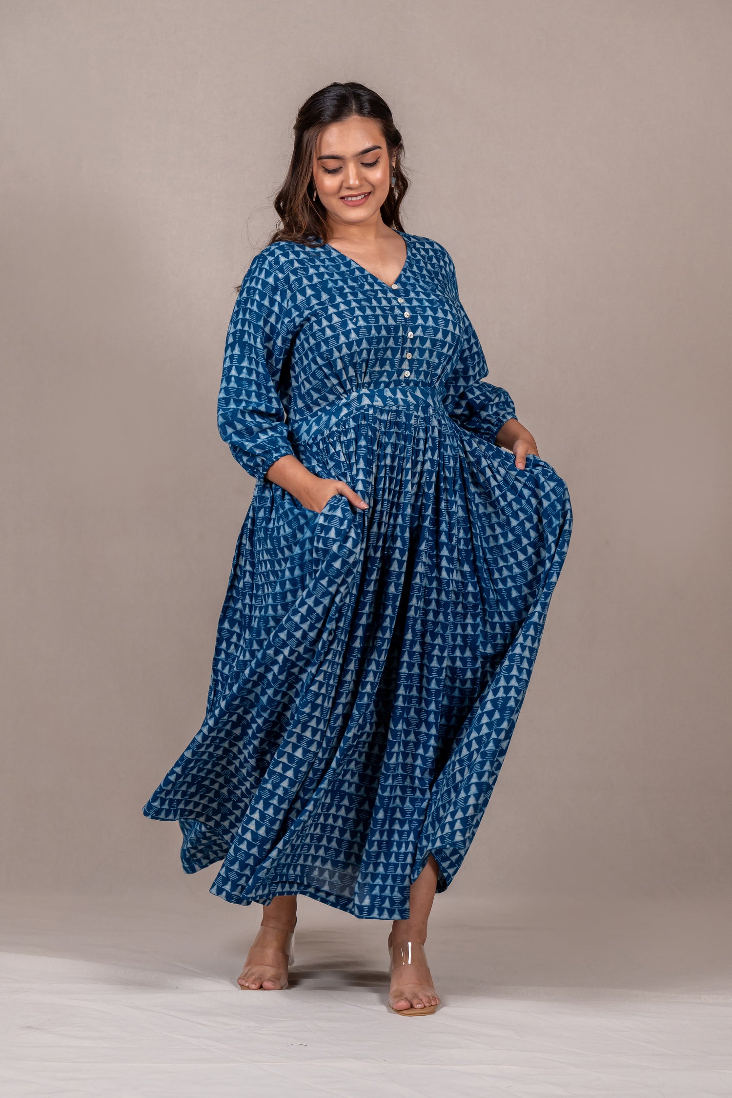 Indigo Dabu Printed V-Neck Long Dress – Sutra