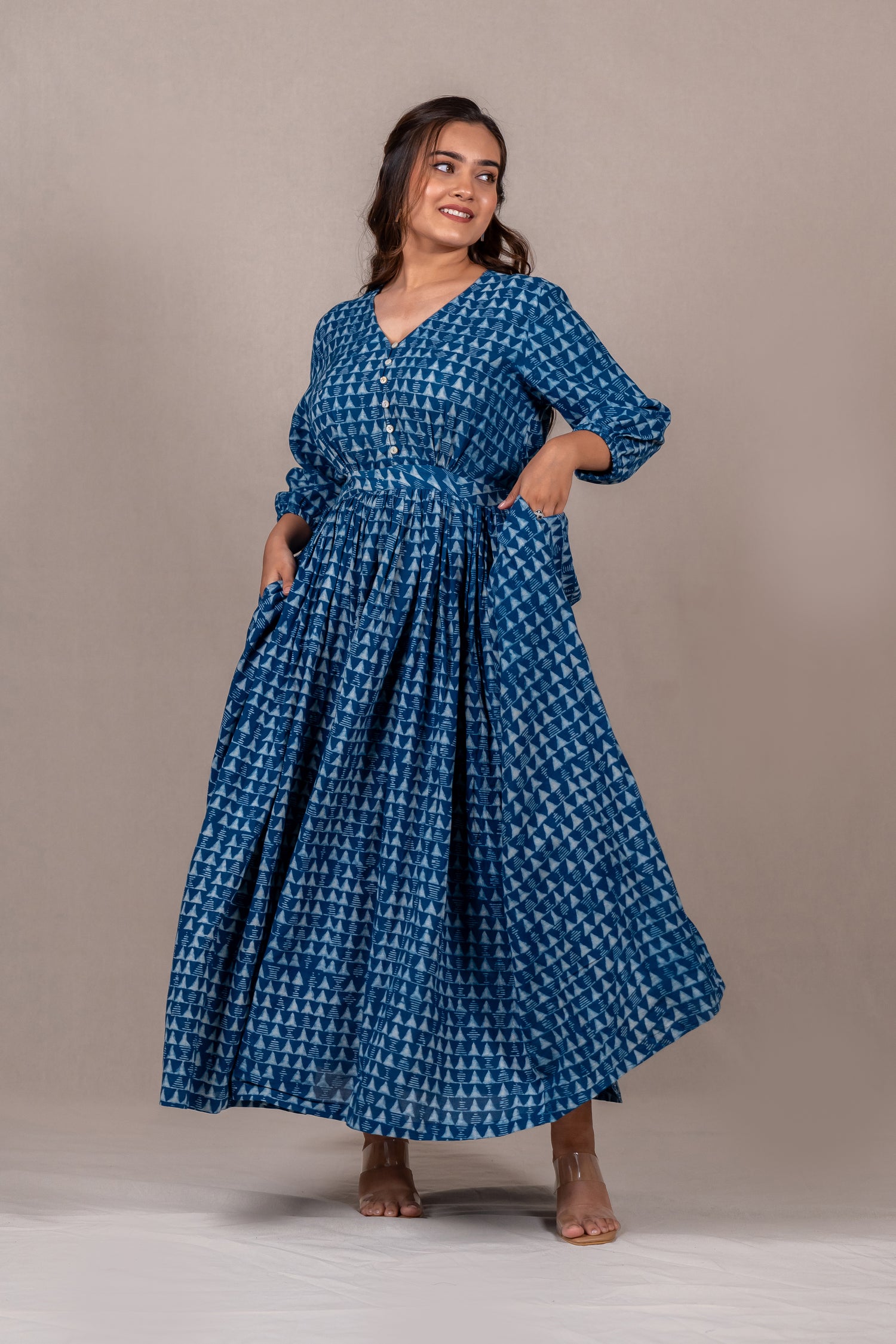 Indigo Dabu Printed V-Neck Long Dress – Sutra