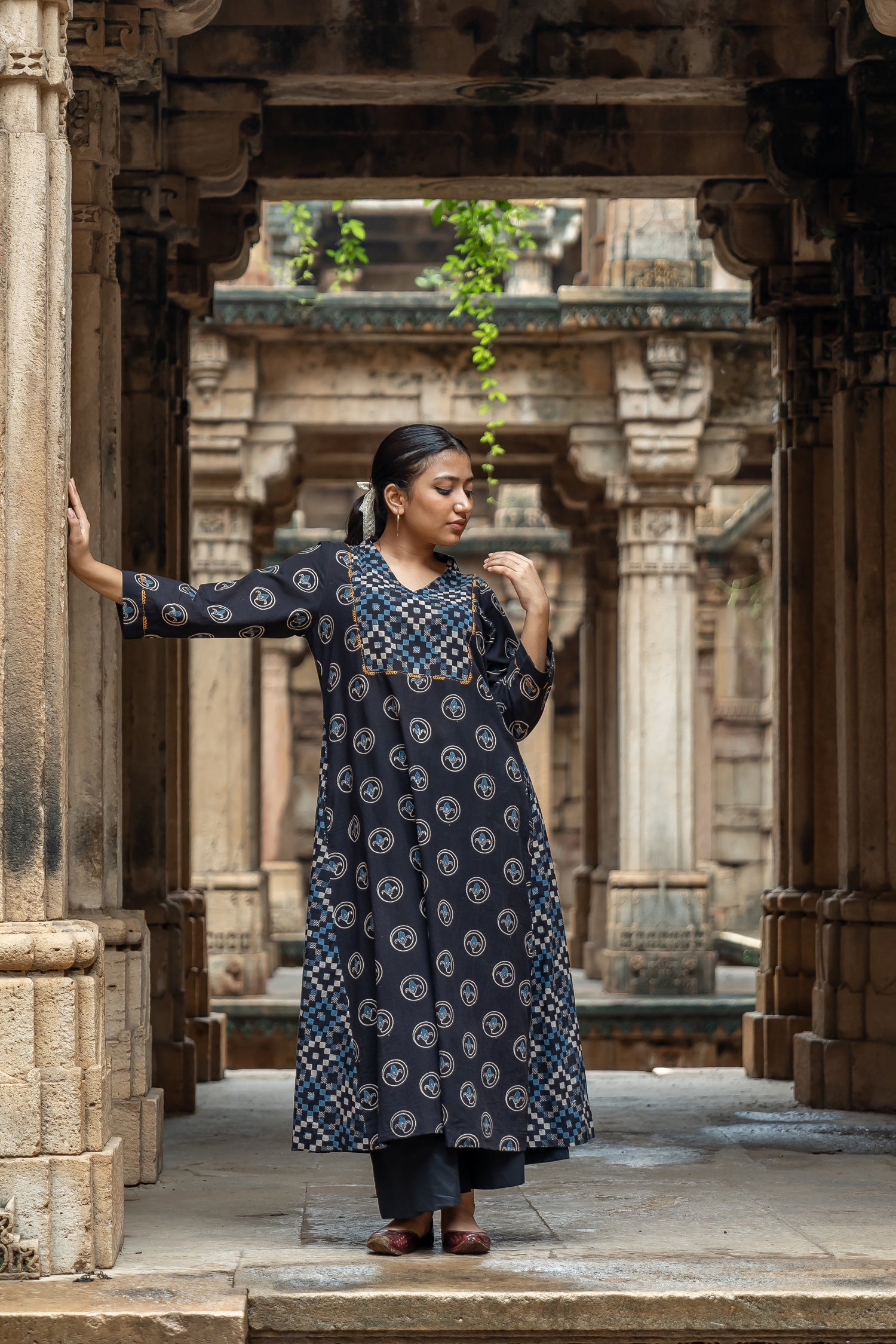 Ray Ethnic Ekatra Contrast Block Print Mull Cotton Kurta in Black