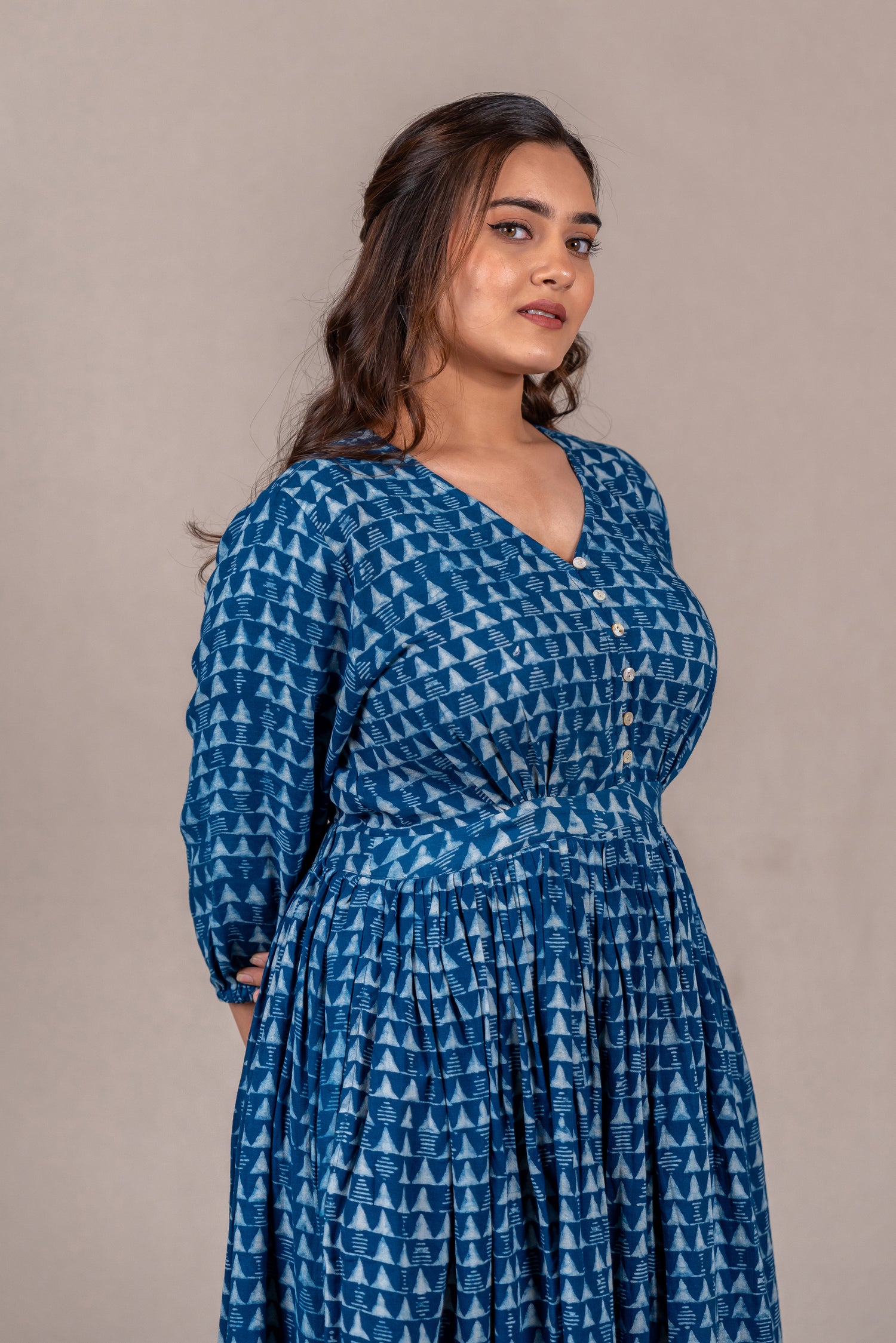 Indigo Dabu Printed V-Neck Long Dress – Sutra