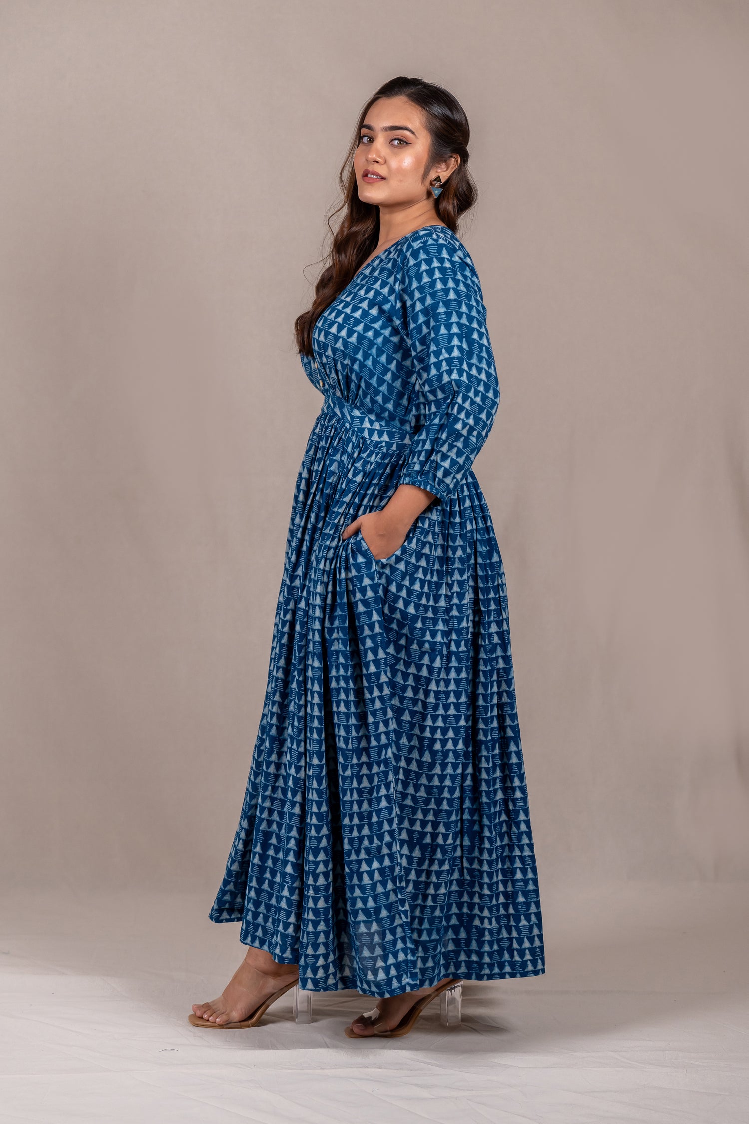 Indigo Dabu Printed V-Neck Long Dress – Sutra