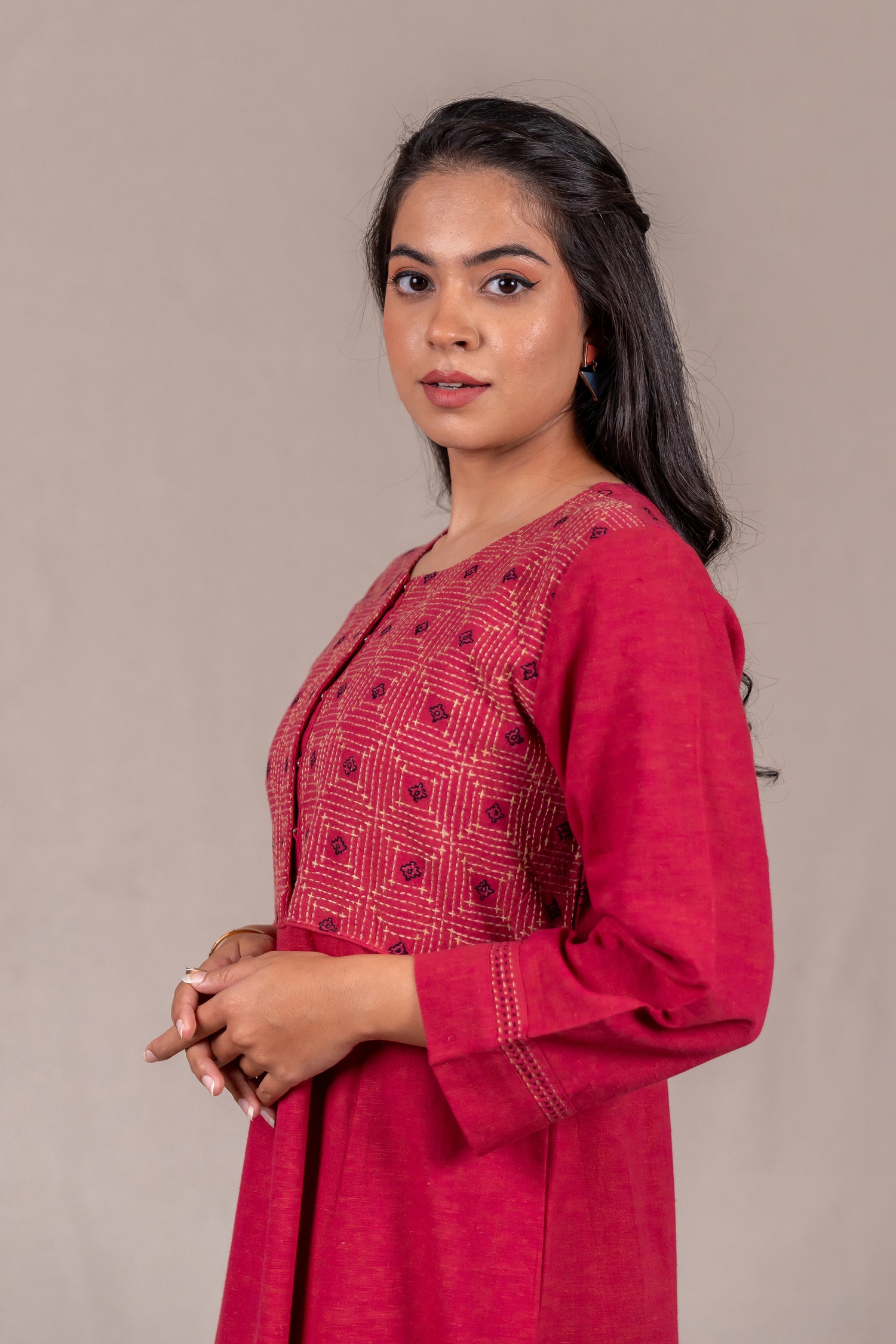 Handcrafted Kasuti Embroidered Dress in Maroon Rani – Sutra