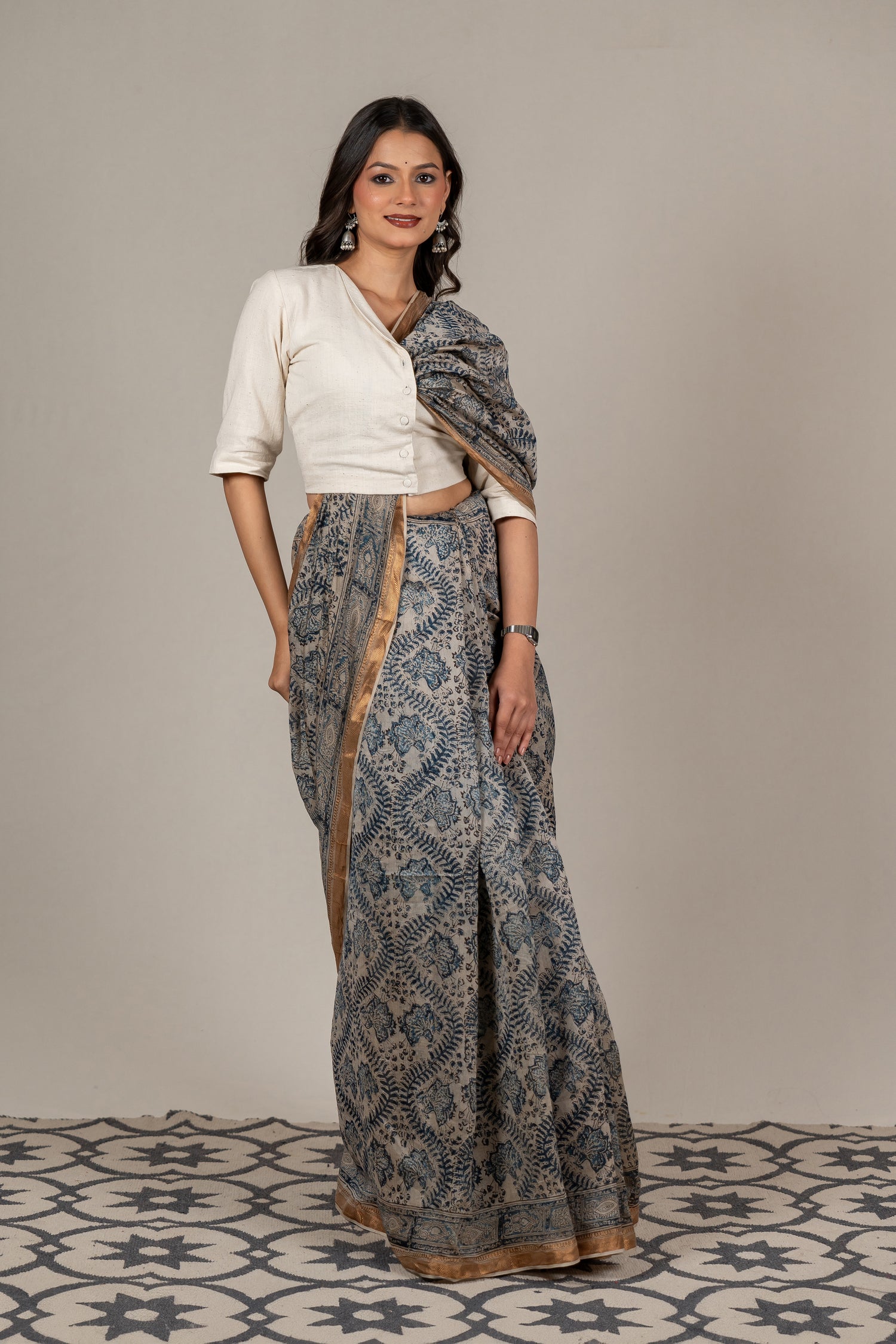 Mul Chanderi Kalamkari Block Printed Saree in Beige and Indigo – Sama