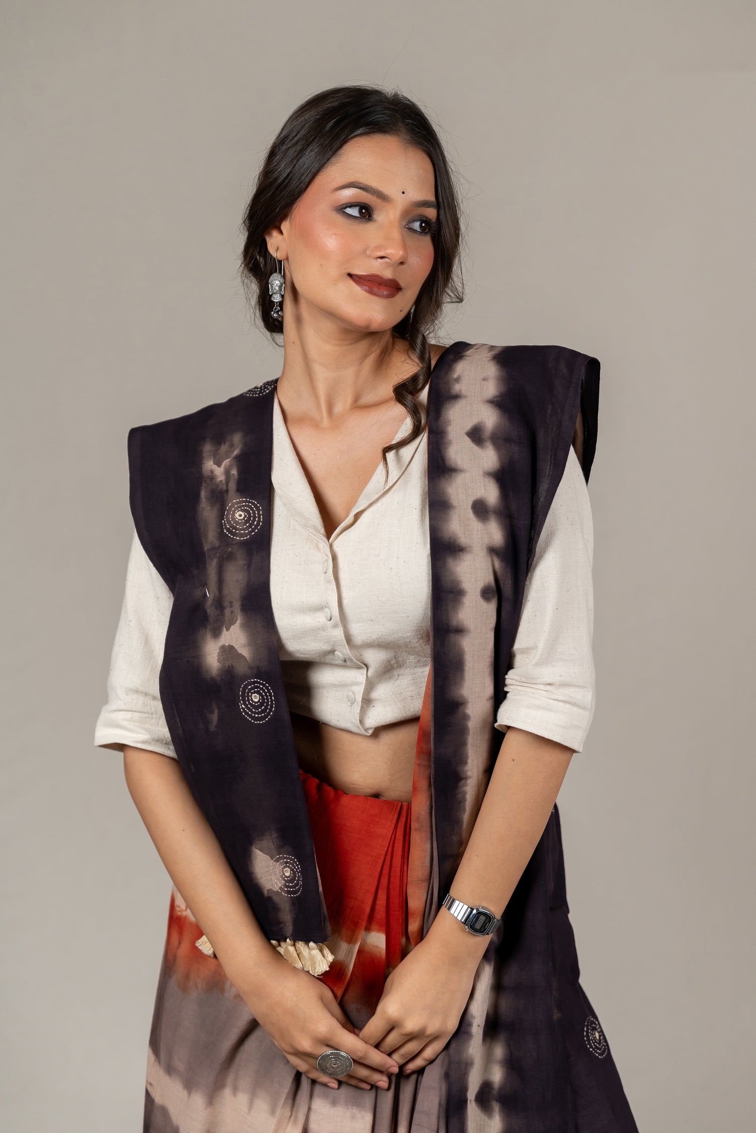 Hand-Tied Shibori Saree in Brown and Rustic Red – Sama