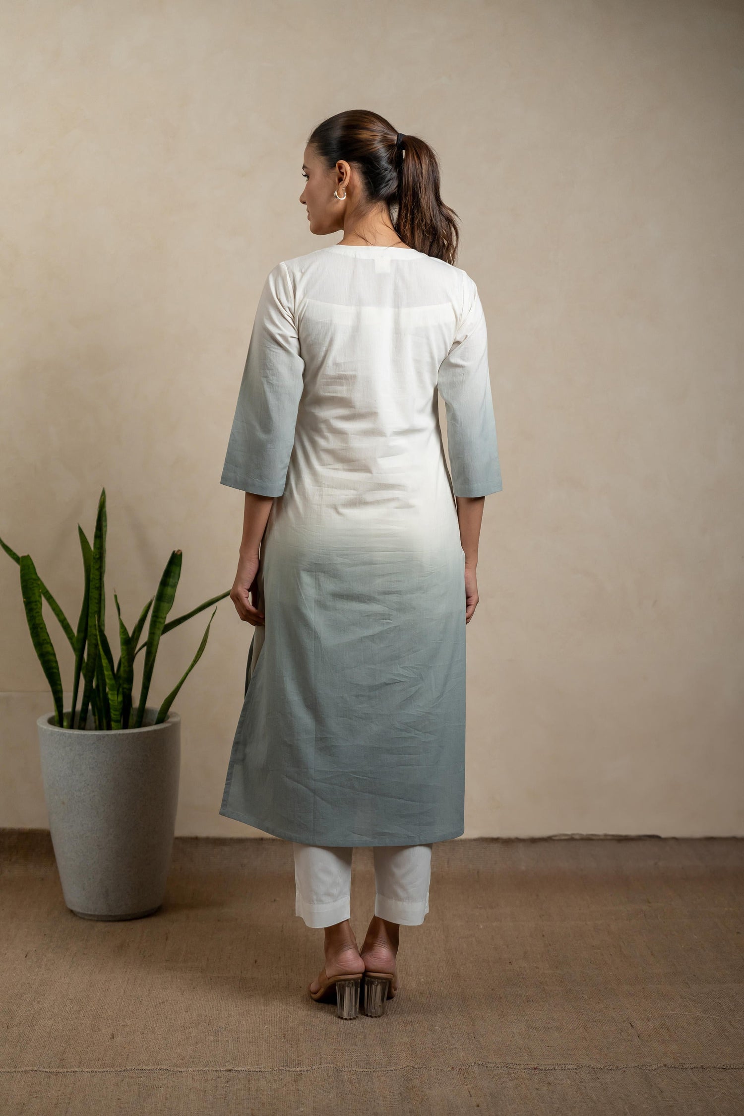 Aabha Grey Tie-Dye Cotton Kurta | Ray-ethnic