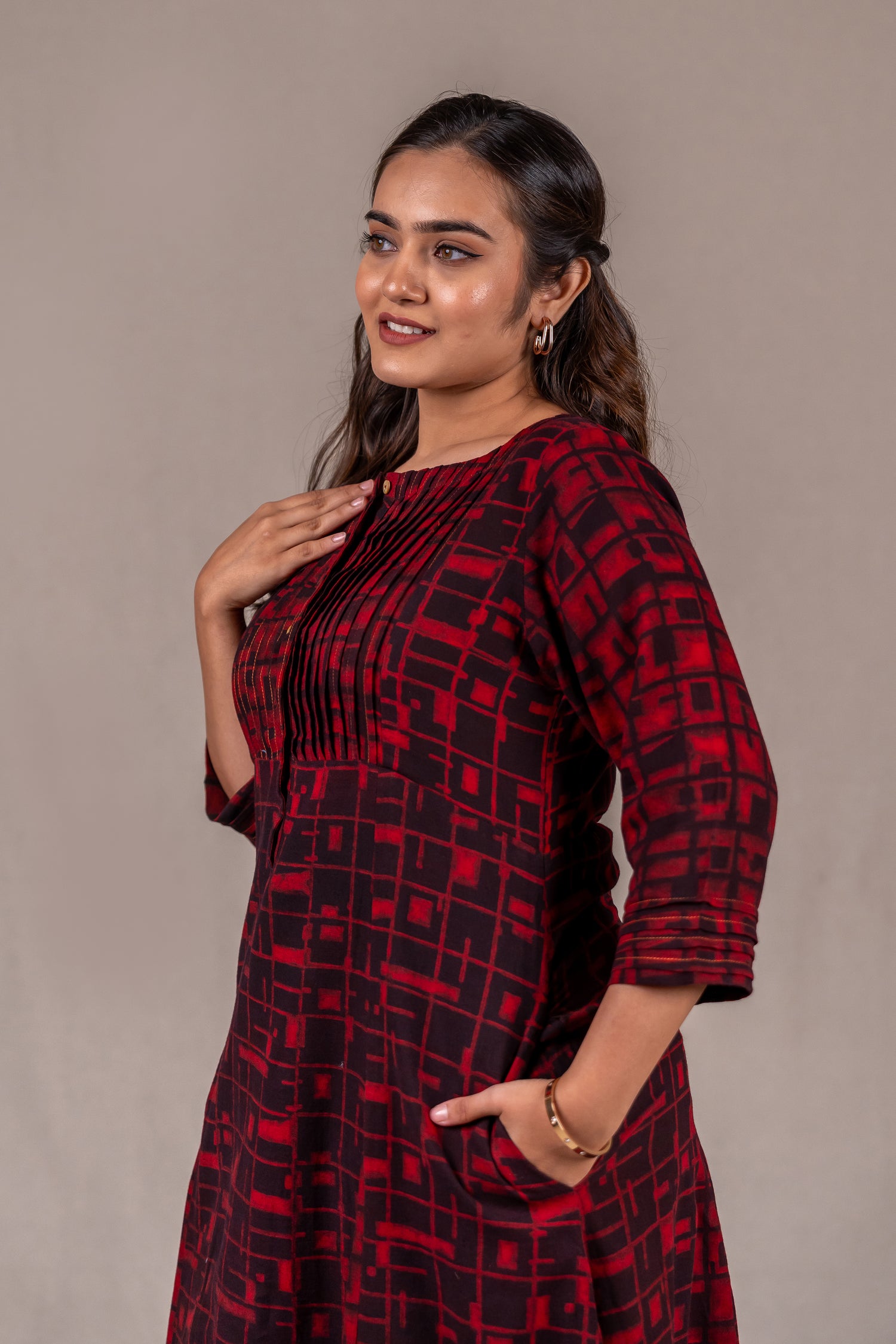 Mul-Mul Kota Kurta with Red Dabu Print – Sutra