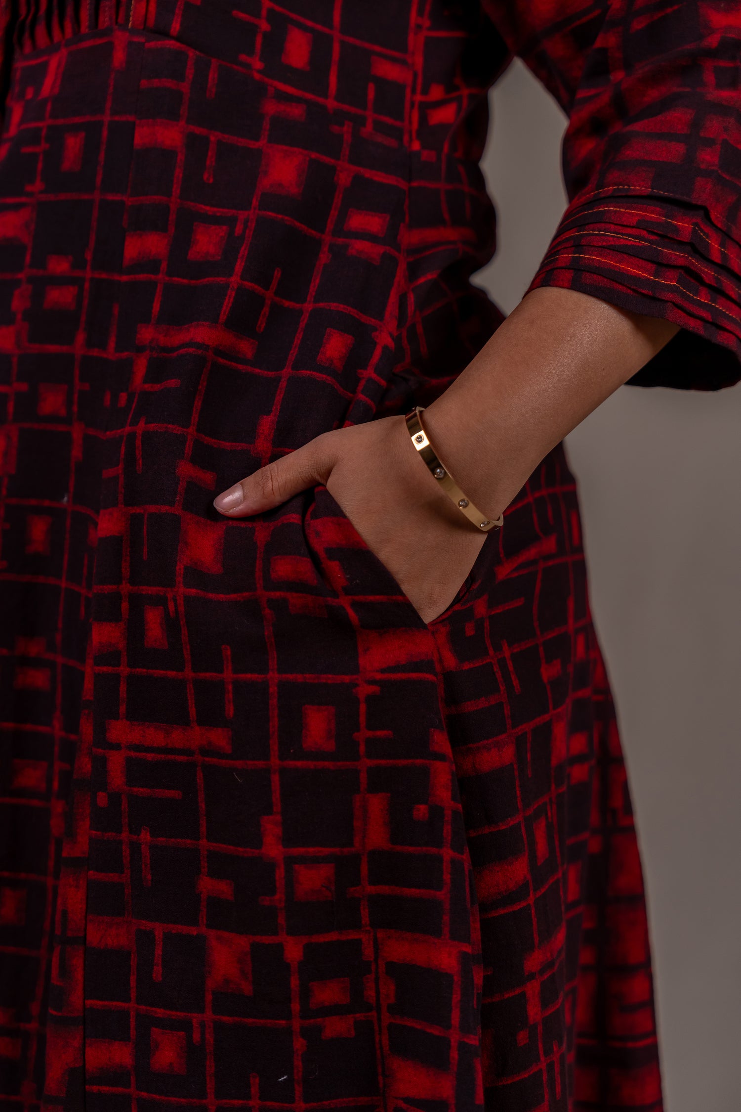Mul-Mul Kota Kurta with Red Dabu Print – Sutra