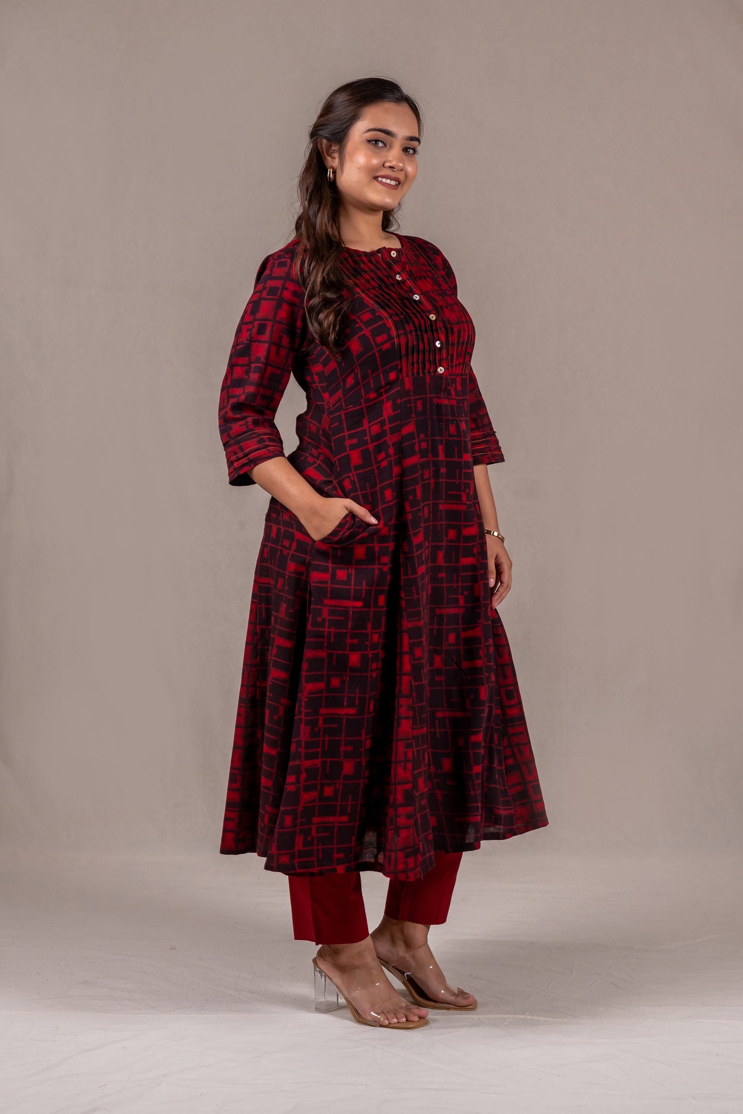 Mul-Mul Kota Kurta with Red Dabu Print – Sutra