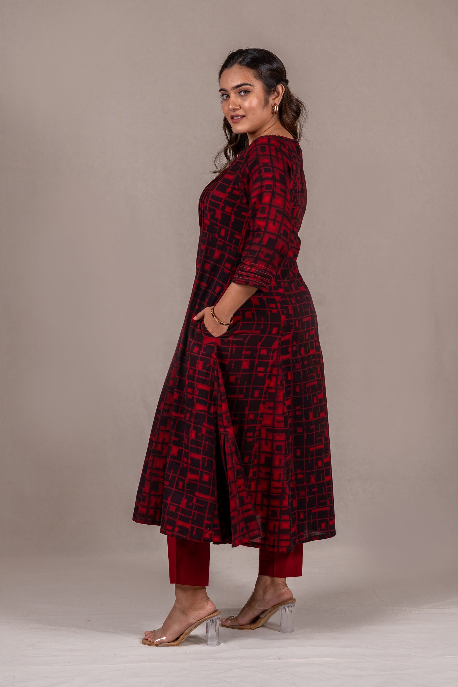 Mul-Mul Kota Kurta with Red Dabu Print – Sutra