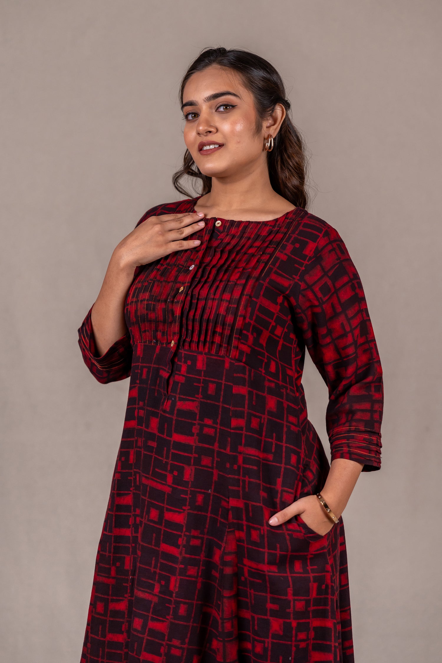Mul-Mul Kota Kurta with Red Dabu Print – Sutra