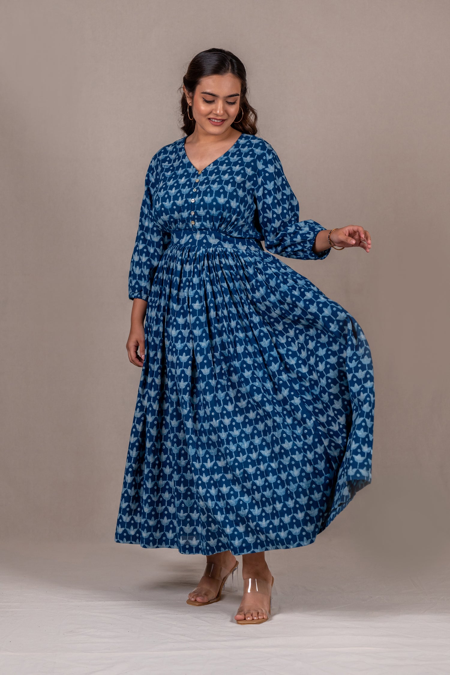 Handcrafted Indigo Dabu Dress with Three-Leaf Print – Sutra
