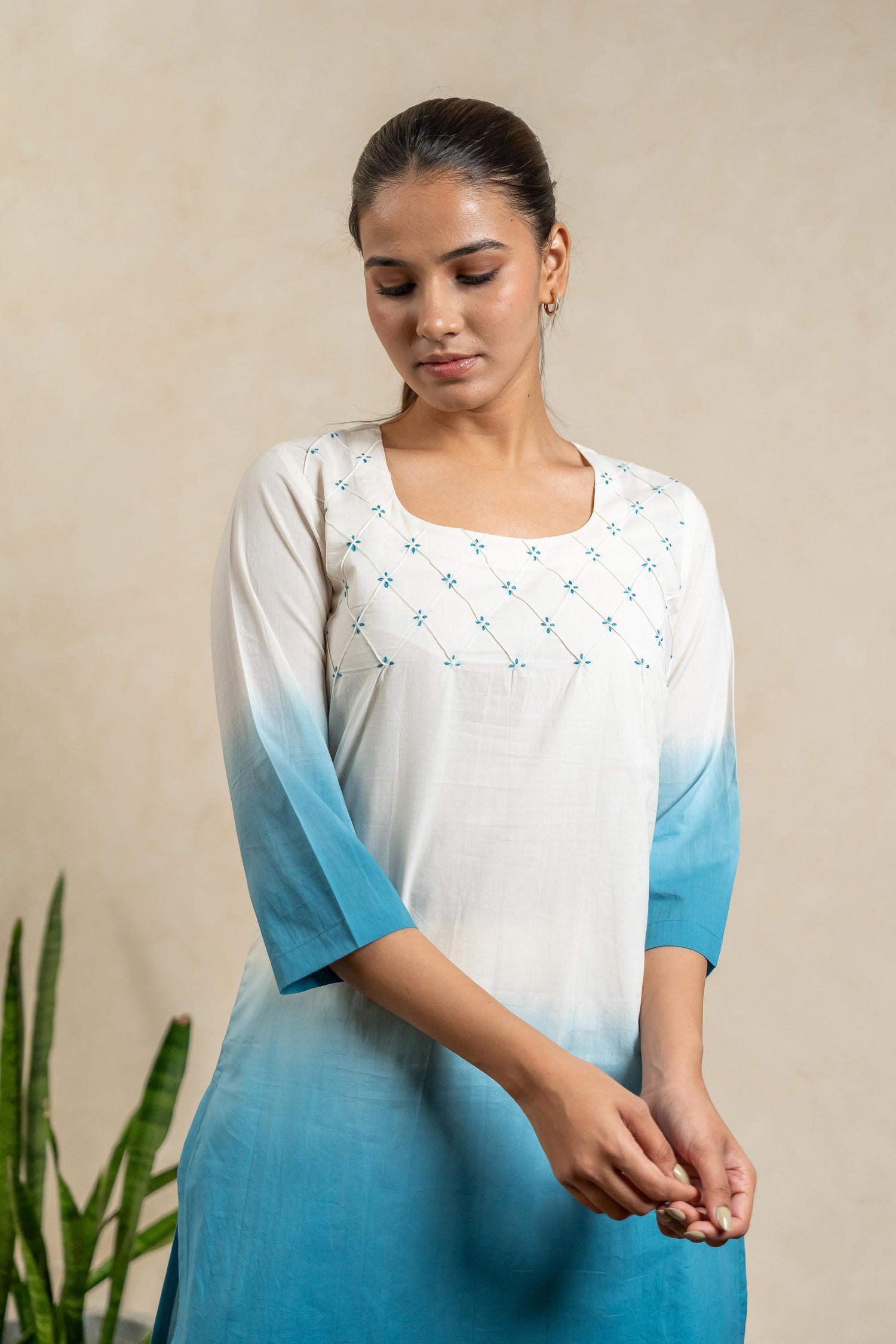 Aabha Turquoise Blue Tie-Dye Cotton Kurta | Ray-ethnic