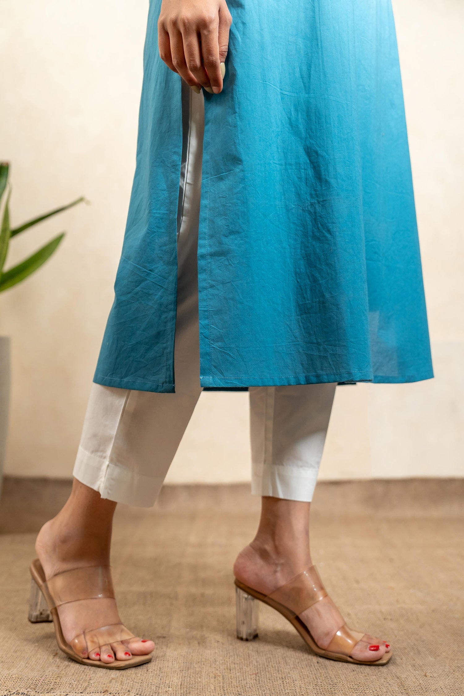 Aabha Turquoise Blue Tie-Dye Cotton Kurta | Ray-ethnic