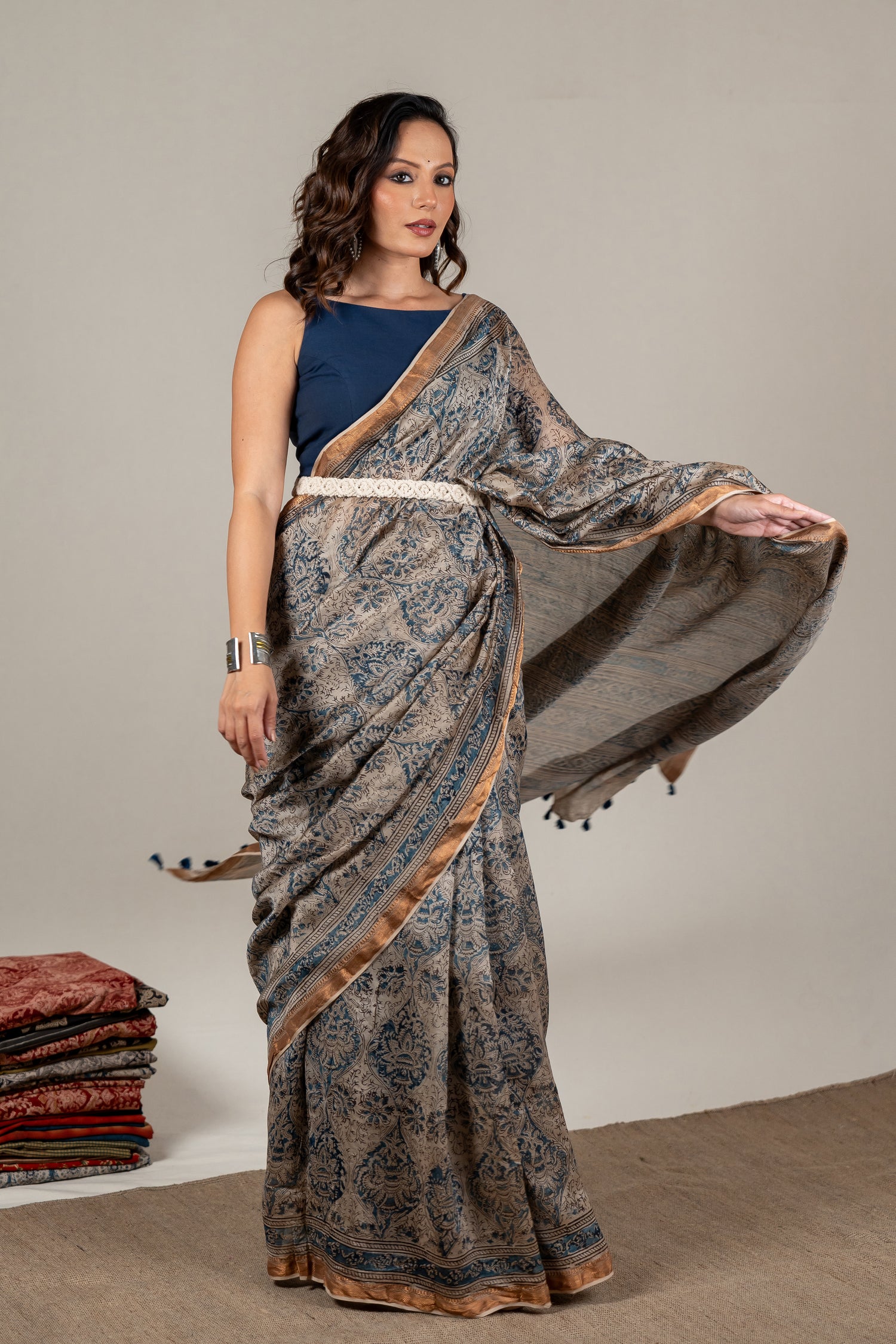 Mul Chanderi Kalamkari Block Printed Saree in Beige Indigo – Sama