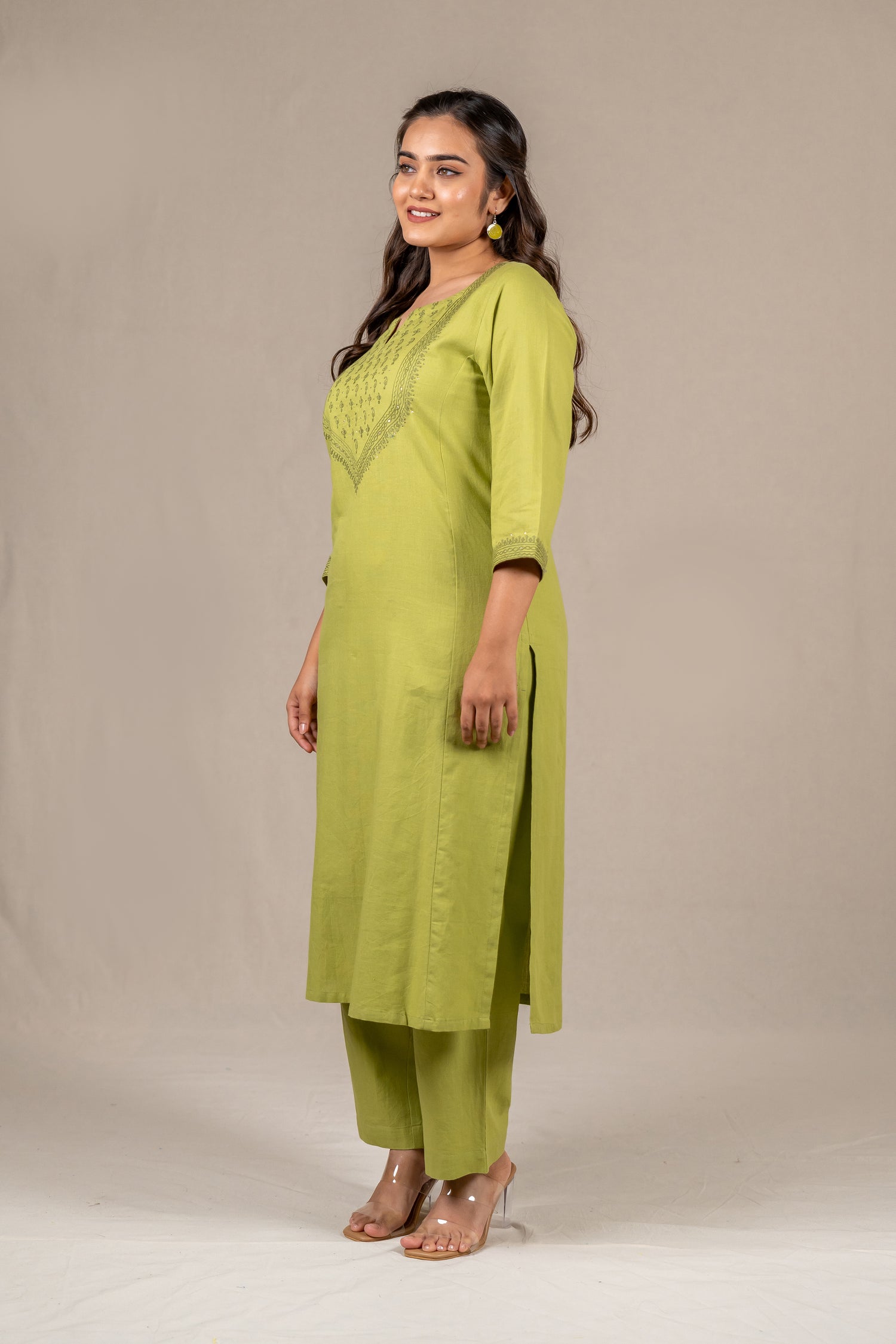 Light Green Ari Embroidered Kurta Set – Sutra