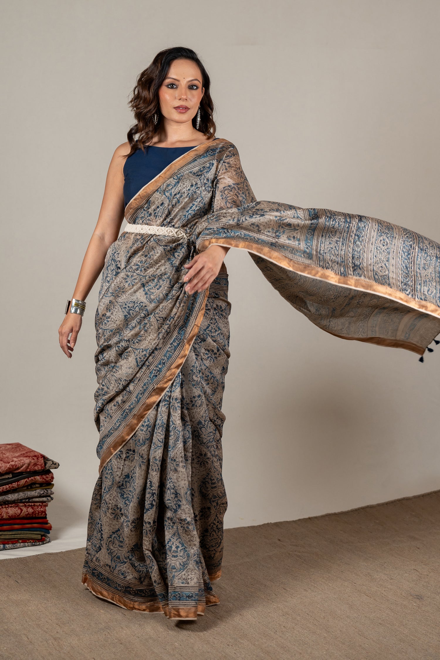 Mul Chanderi Kalamkari Block Printed Saree in Beige Indigo – Sama