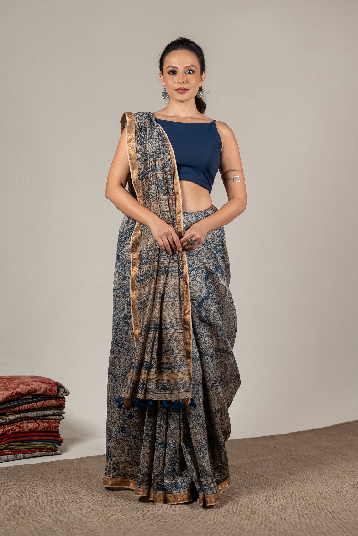 Mul Chanderi Kalamkari Block Printed Saree in Beige Indigo – Sama