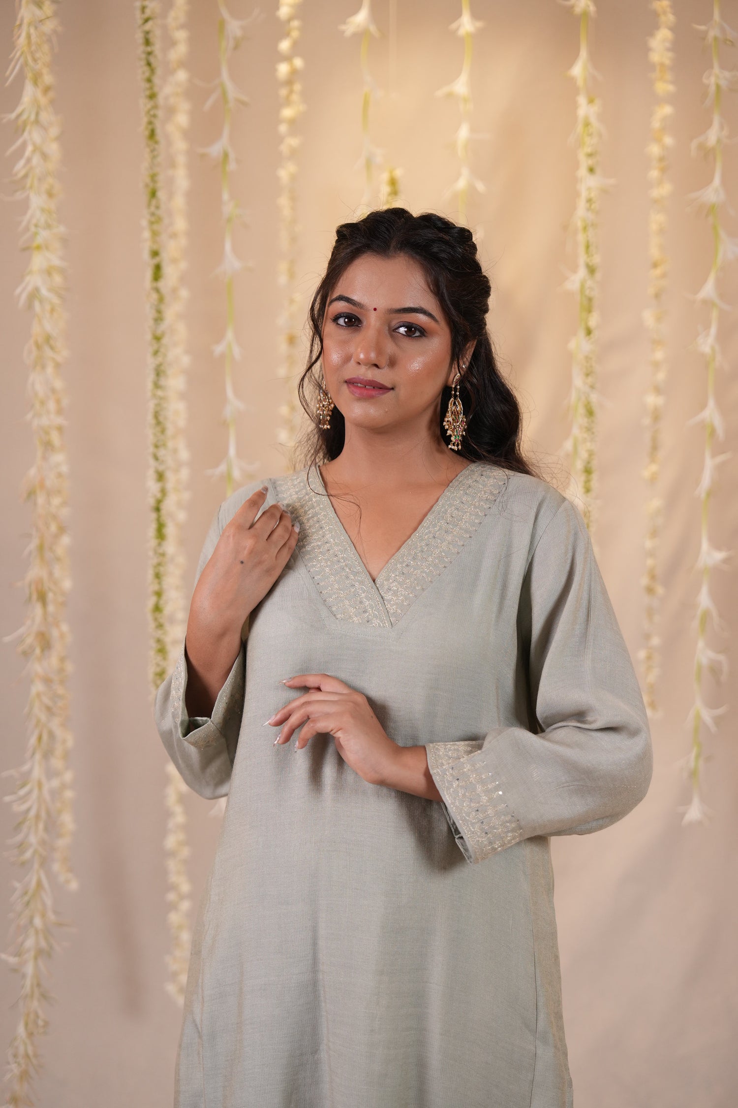 Ek Dor Grey Striped Tissue Silk Kurta Set with Machine Embroidery – Set of Three