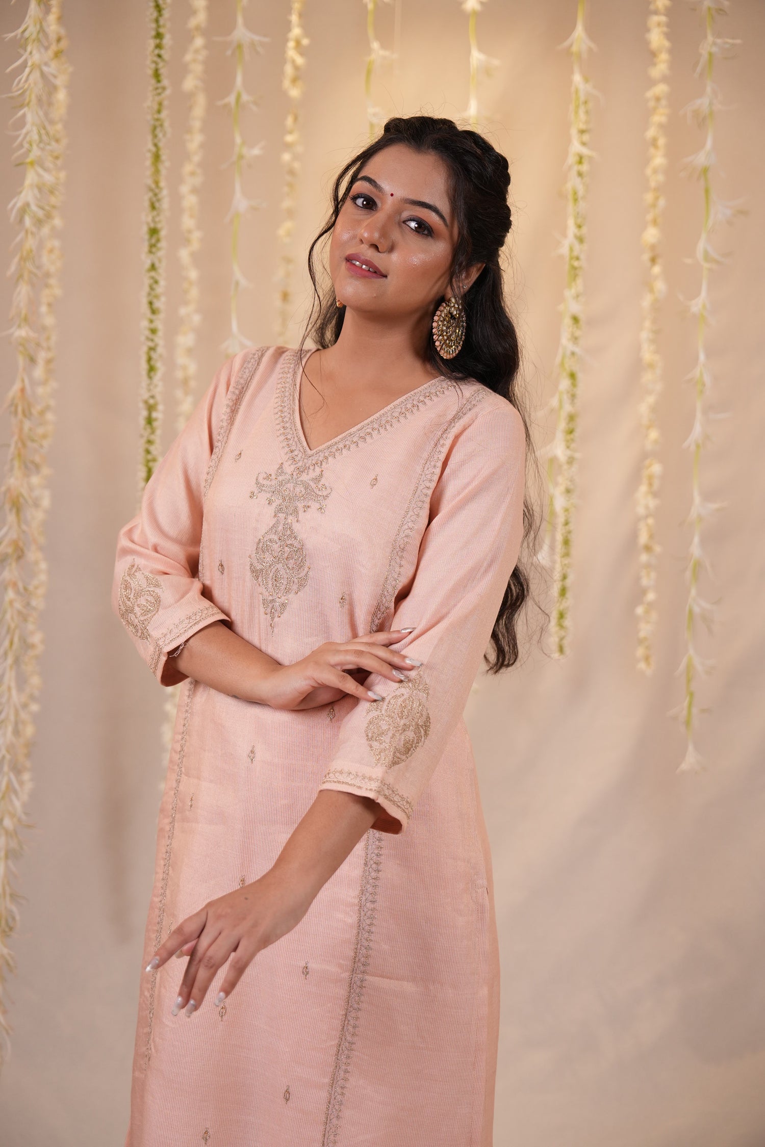 Ek Dor Embroidered Striped Tissue Silk Kurta Set with Dupatta - Set of Three