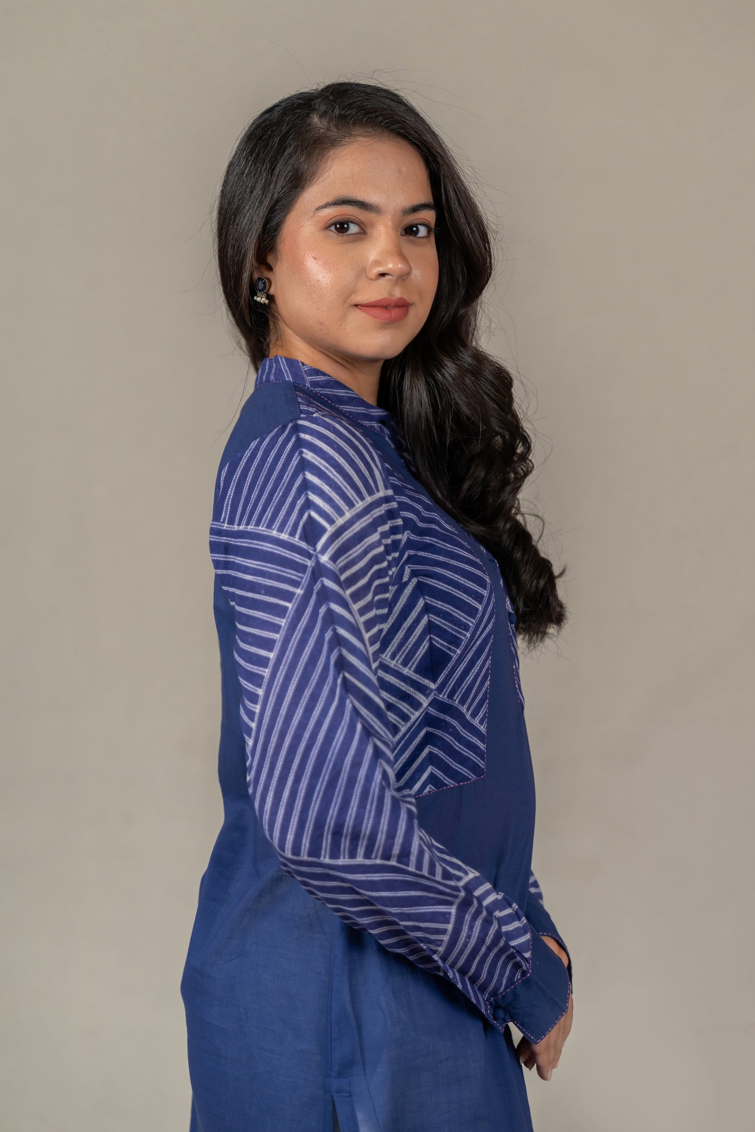 Indigo Mul Cotton Shibori High-Low Kurta with Hand Embroidery – Amevara