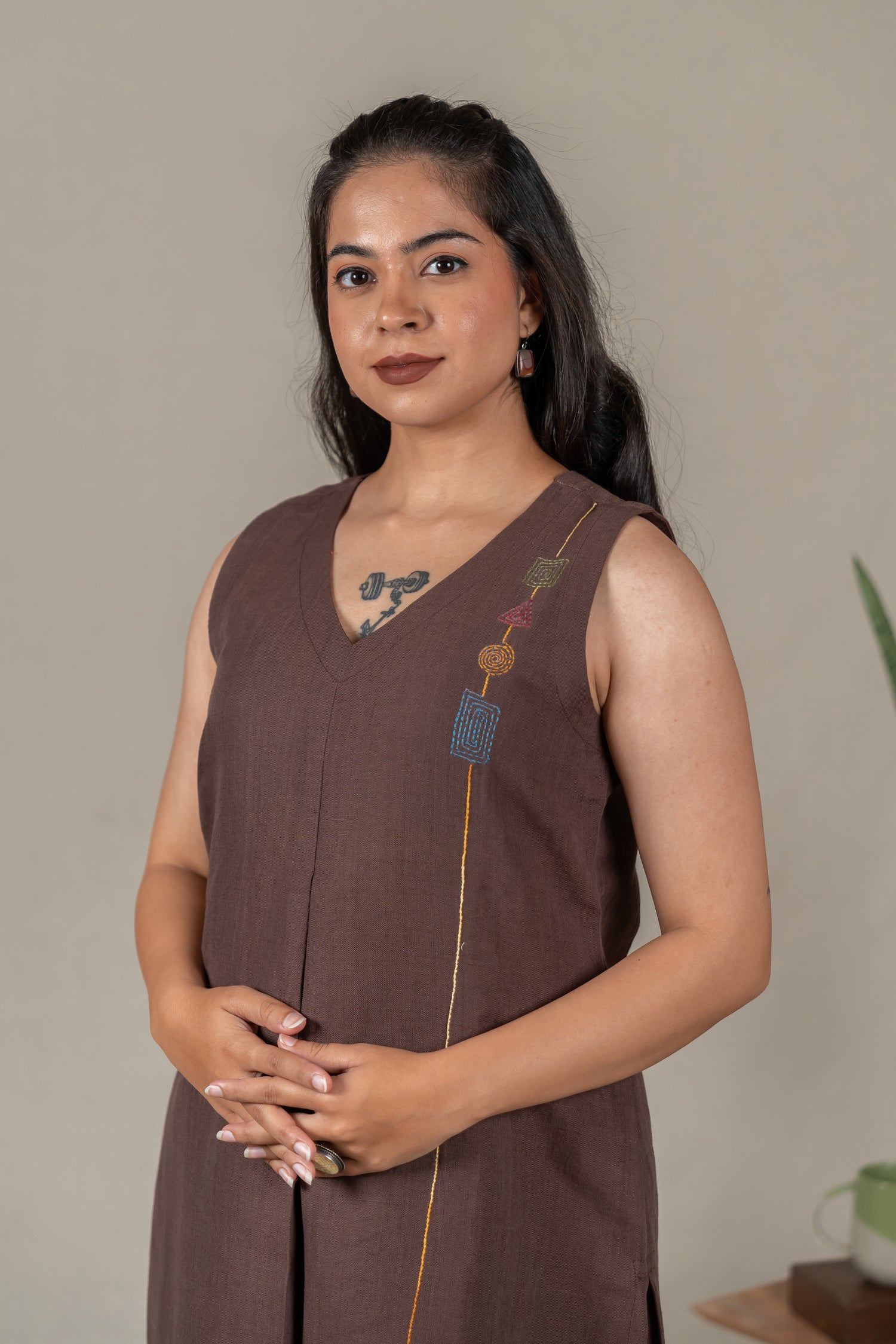 Brown Sleeveless Hand Embroidered Handloom Cotton A-Line Kurta Set with Cotton Pants – Suchi