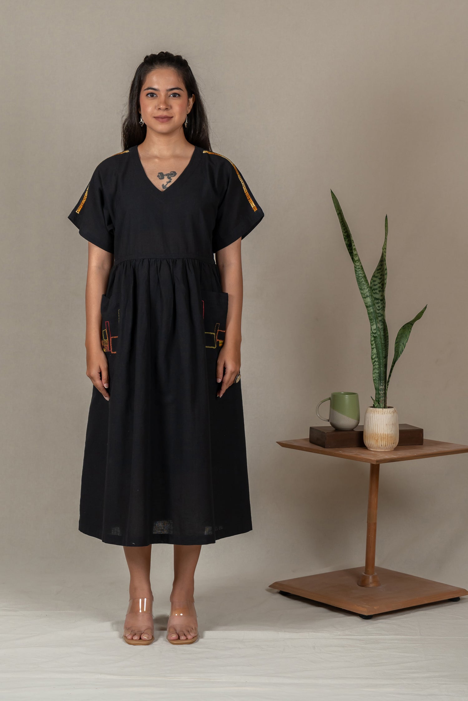 Hand Embroidered Handloom Cotton Dress with Kimono Sleeves in Black – Suchi
