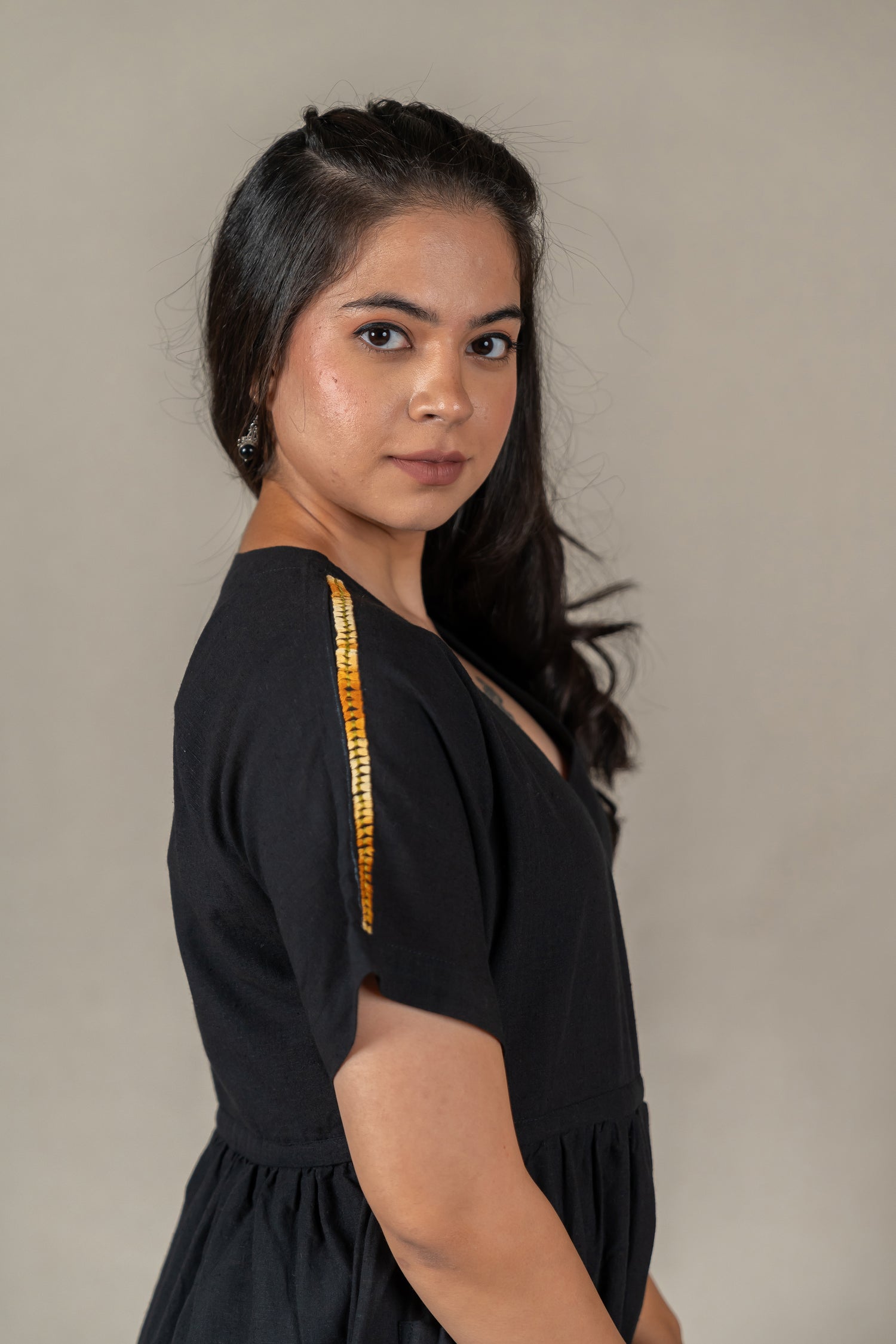 Hand Embroidered Handloom Cotton Dress with Kimono Sleeves in Black – Suchi