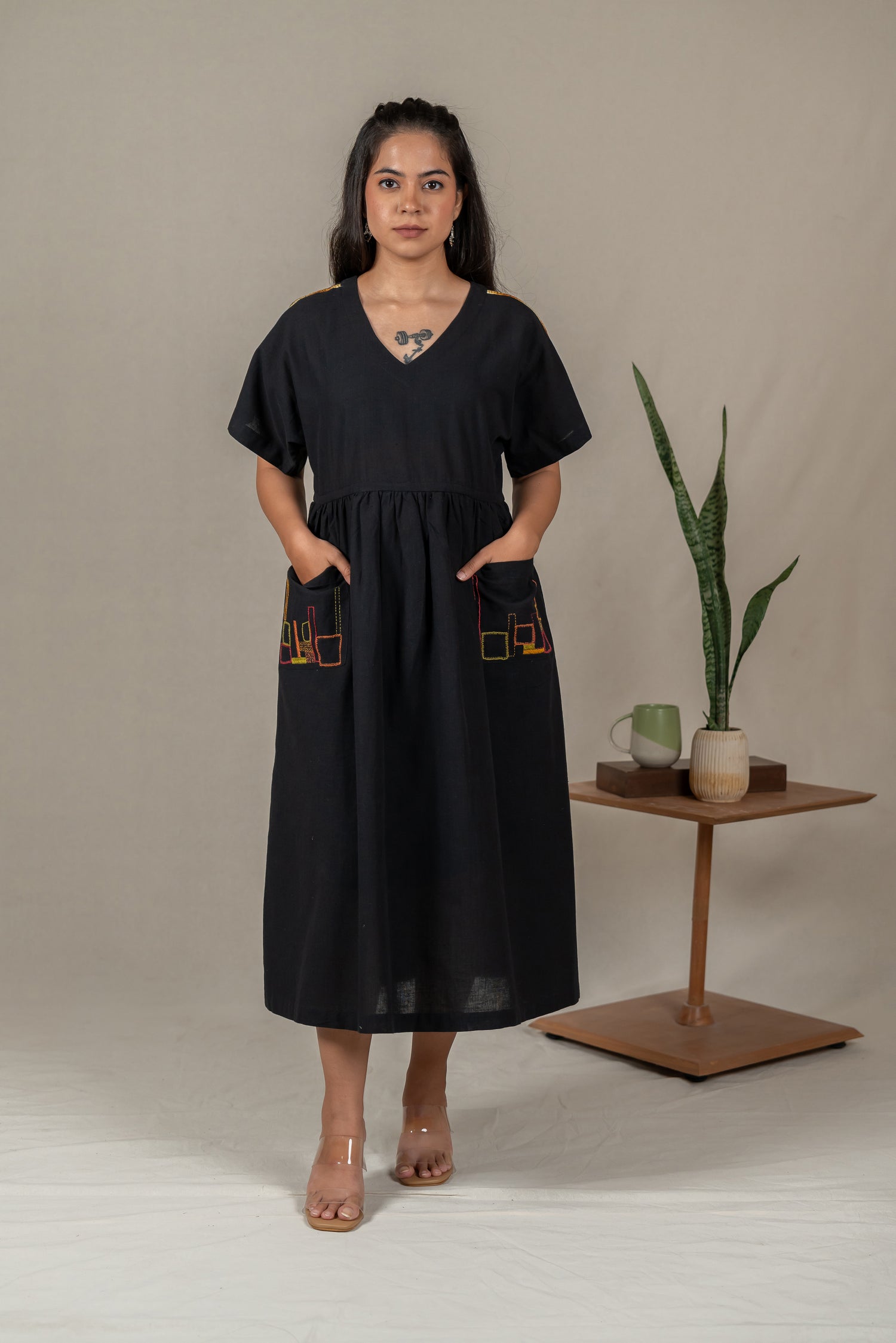 Hand Embroidered Handloom Cotton Dress with Kimono Sleeves in Black – Suchi