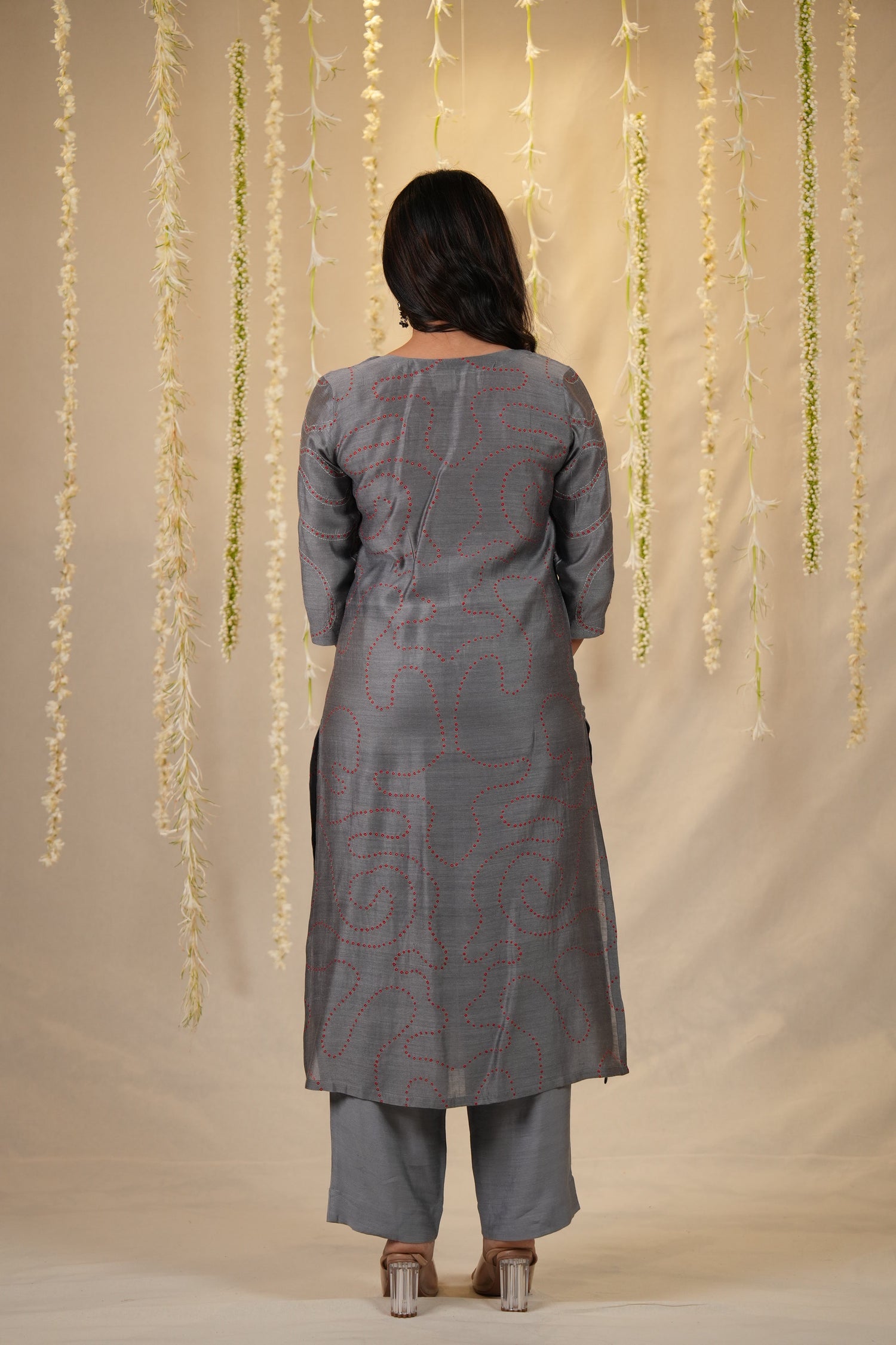 Ek Dor Grey Muga Silk Bandhani Set of Two