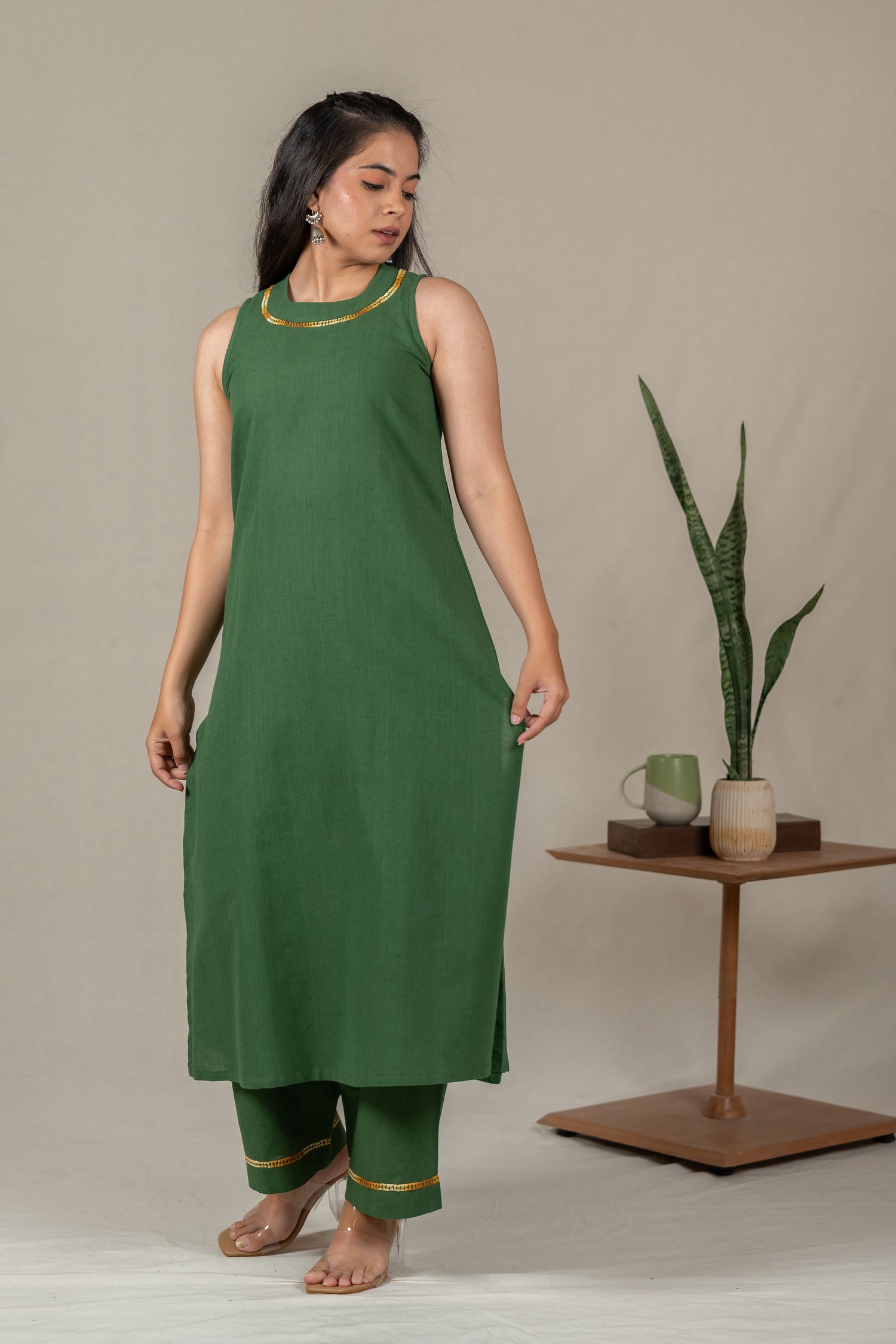 Green Sleeveless Hand Embroidered Handloom Cotton Kurta Set  – Suchi